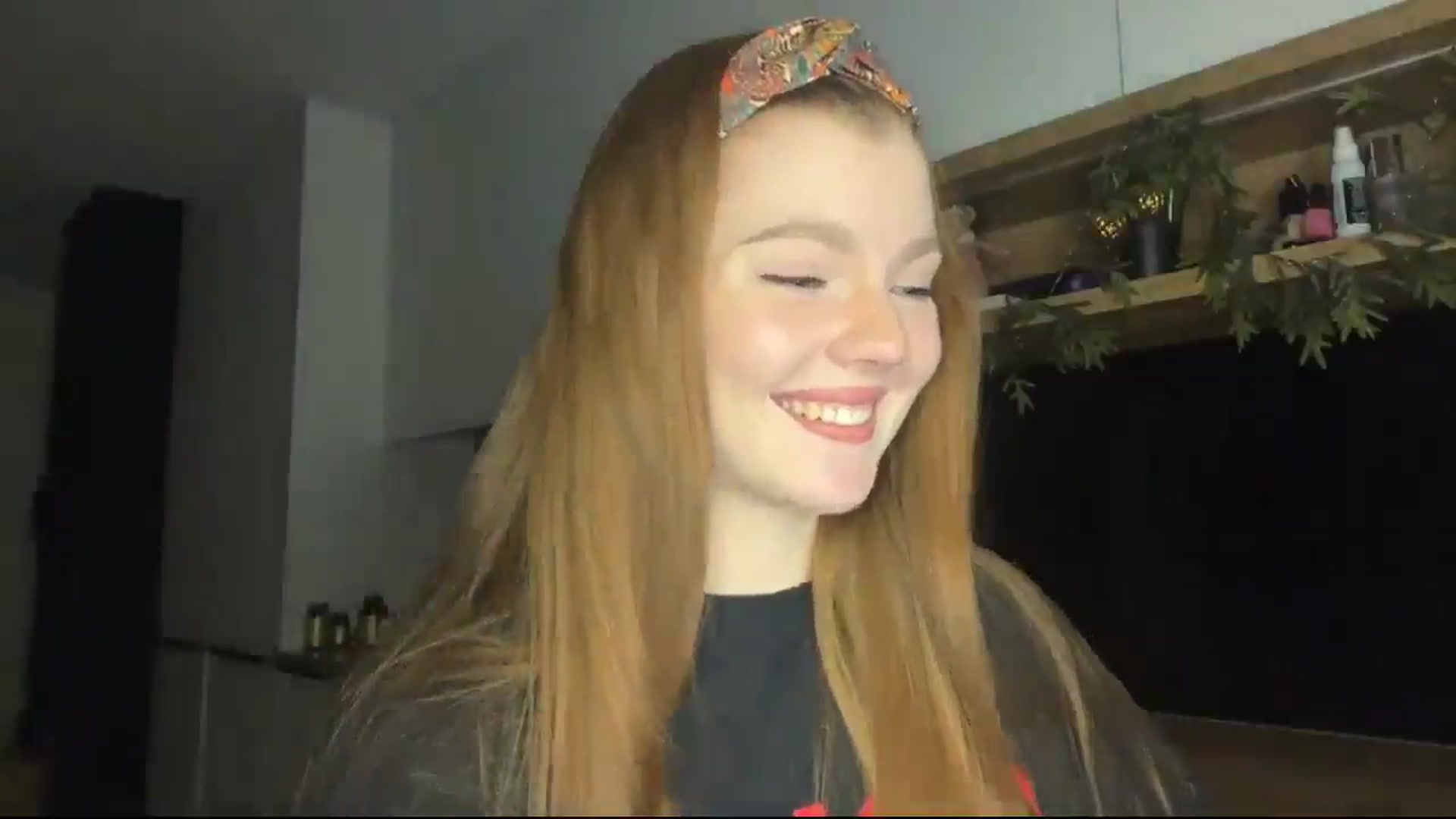 Gallery image thumbnail from KristalWynn's myfreecams stream on, 01/01/2025, 17:42 image 8 of 20