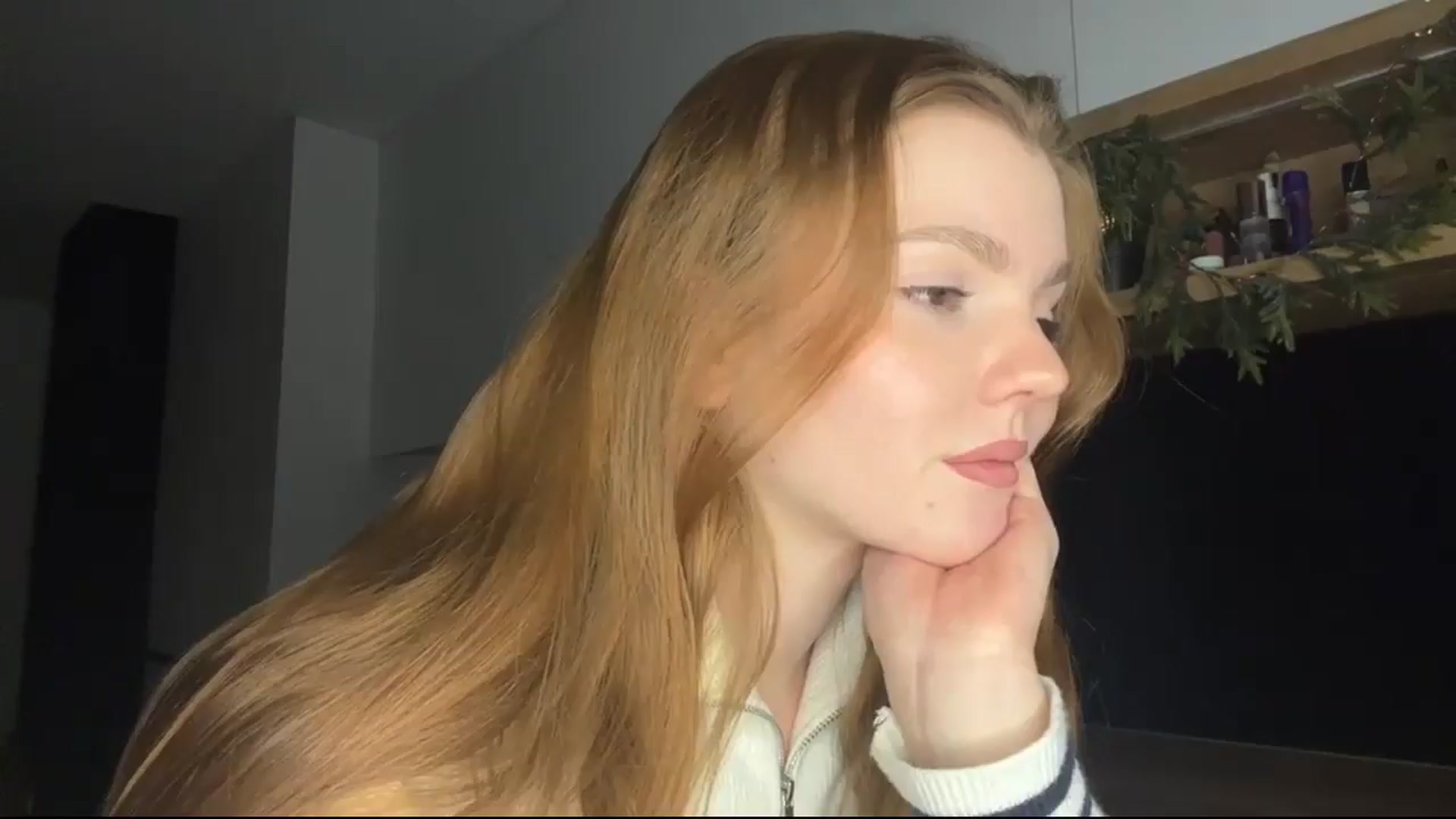 Gallery image thumbnail from KristalWynn's myfreecams stream on, 01/05/2025, 20:03 image 9 of 20