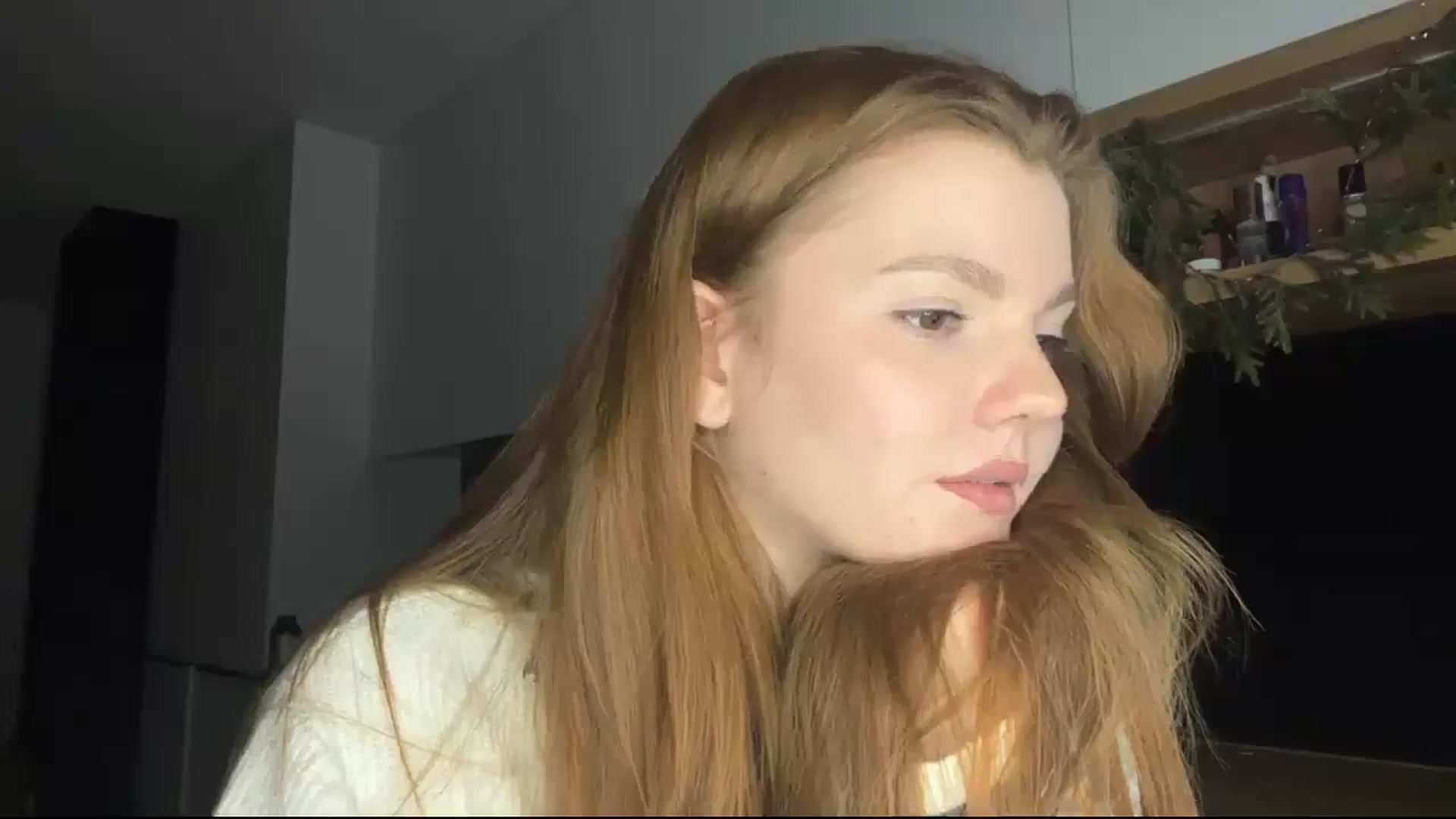 Gallery image thumbnail from KristalWynn's myfreecams stream on, 01/05/2025, 20:03 image 15 of 20
