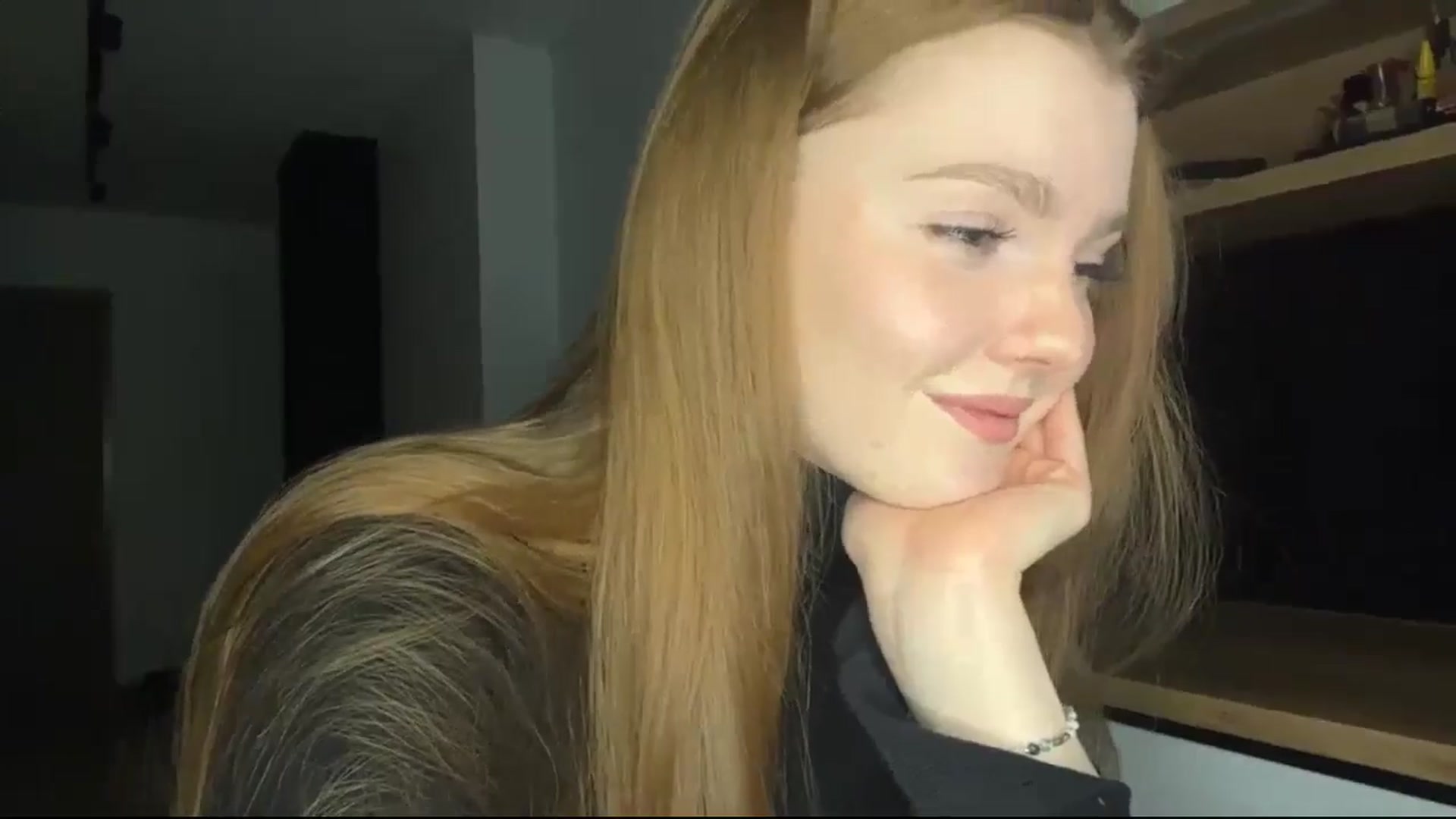 Gallery image thumbnail from KristalWynn's myfreecams stream on, 01/15/2025, 19:47 image 17 of 20
