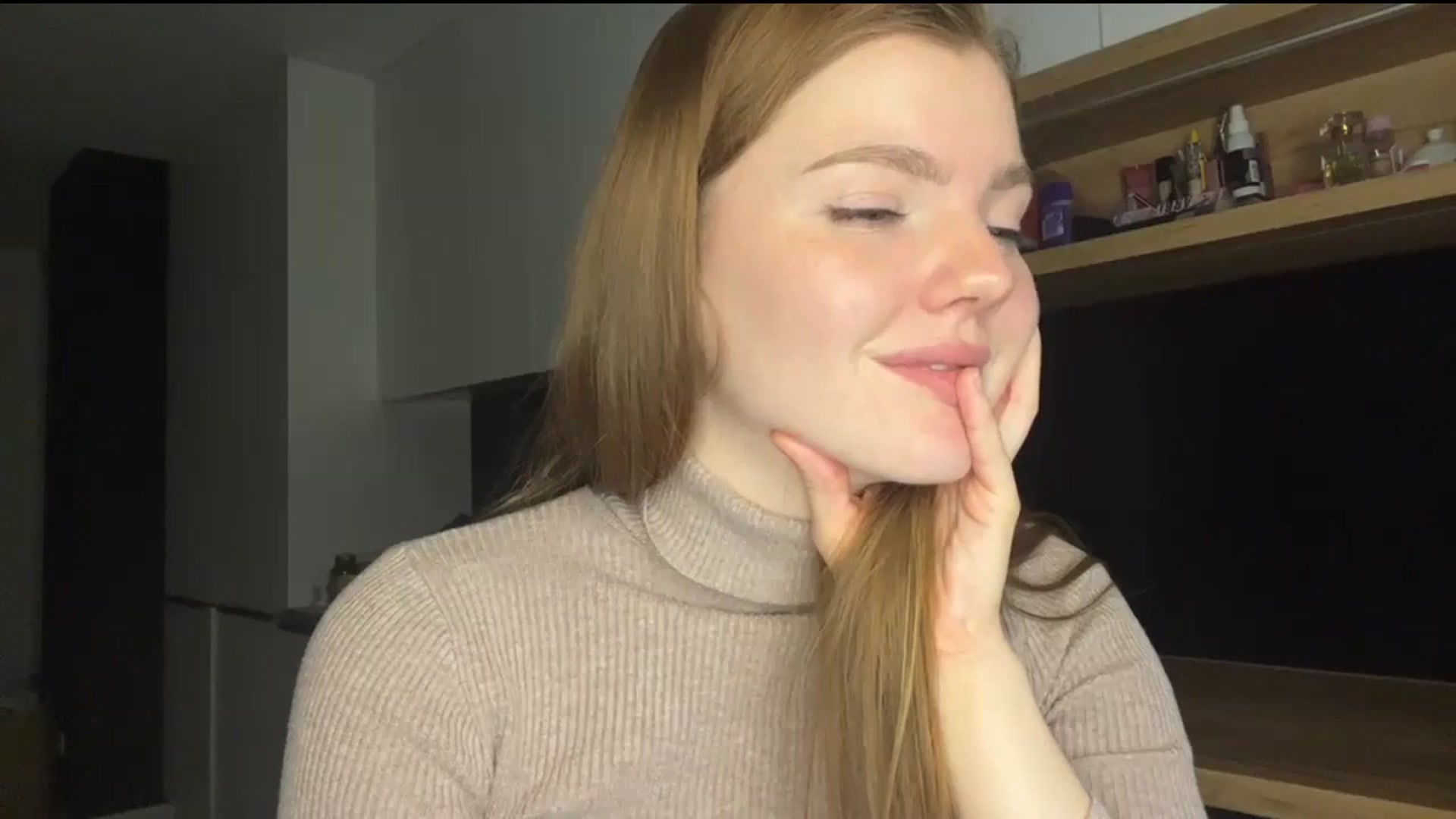 Gallery image thumbnail from KristalWynn's myfreecams stream on, 02/10/2025, 23:41 image 18 of 20