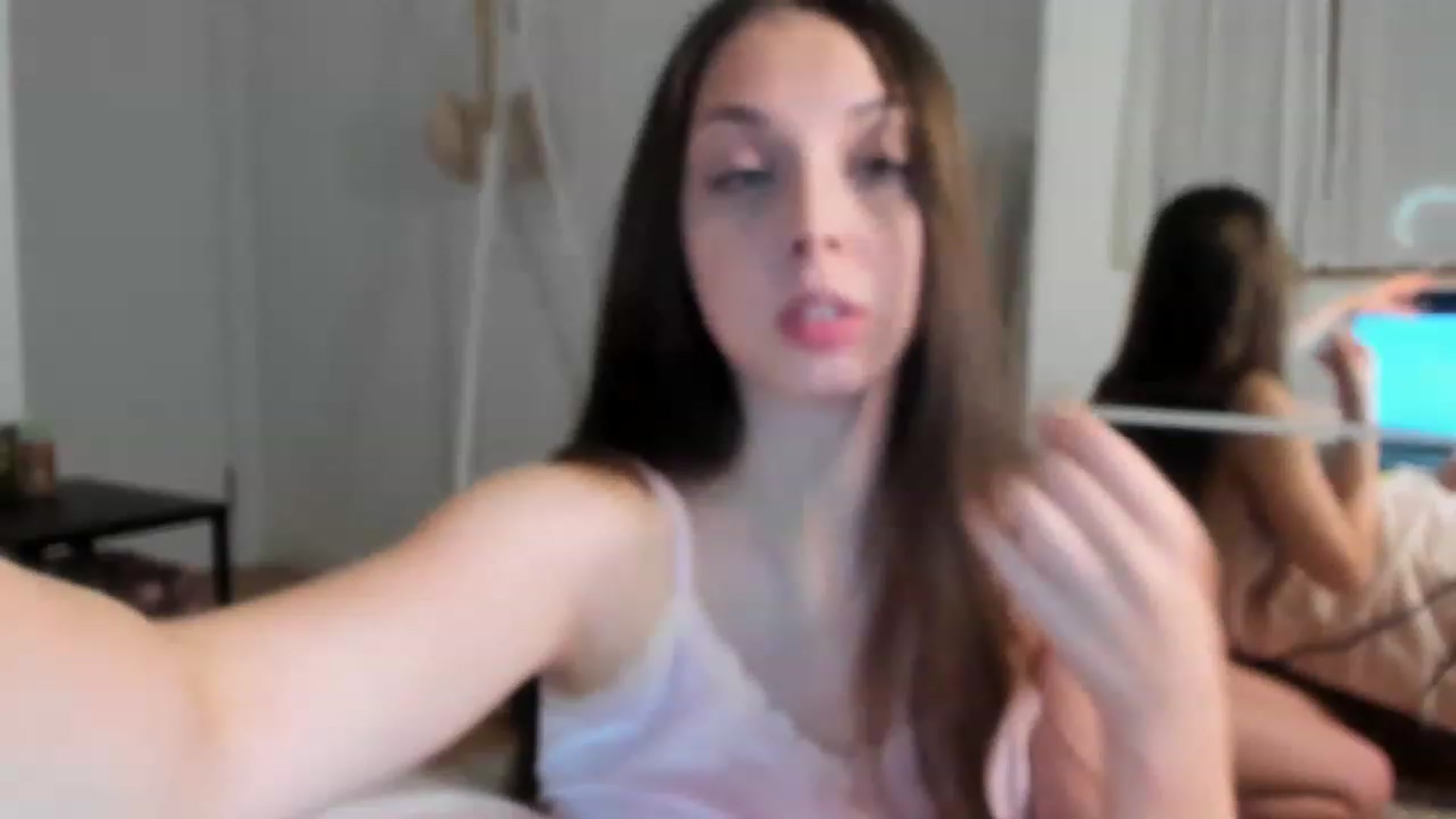 Gallery image thumbnail from Kristallmii's myfreecams stream on, 11/22/2022, 17:55 image 20 of 20