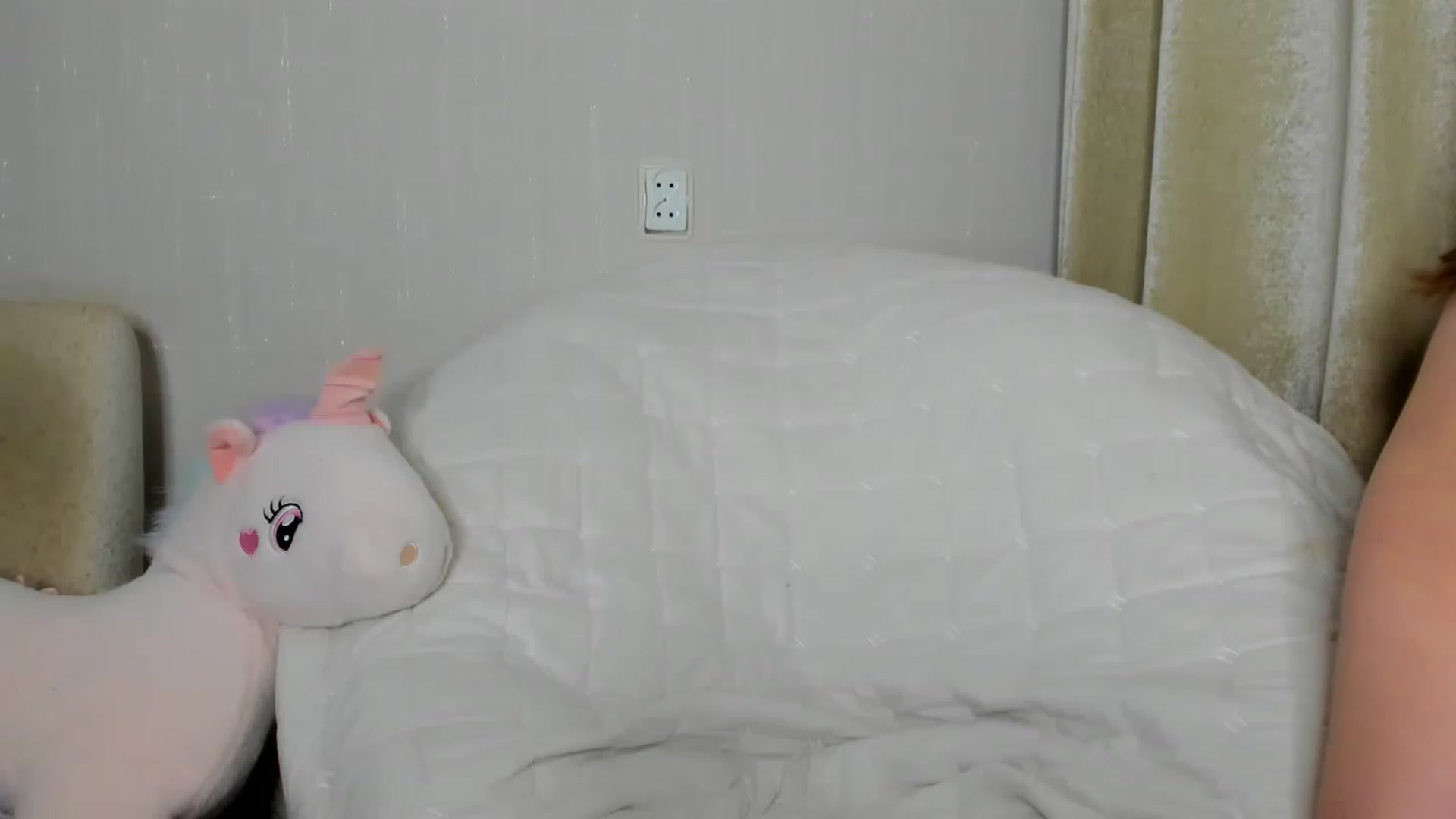 Gallery image thumbnail from Kristallmii's myfreecams stream on, 02/27/2023, 19:06 image 6 of 20
