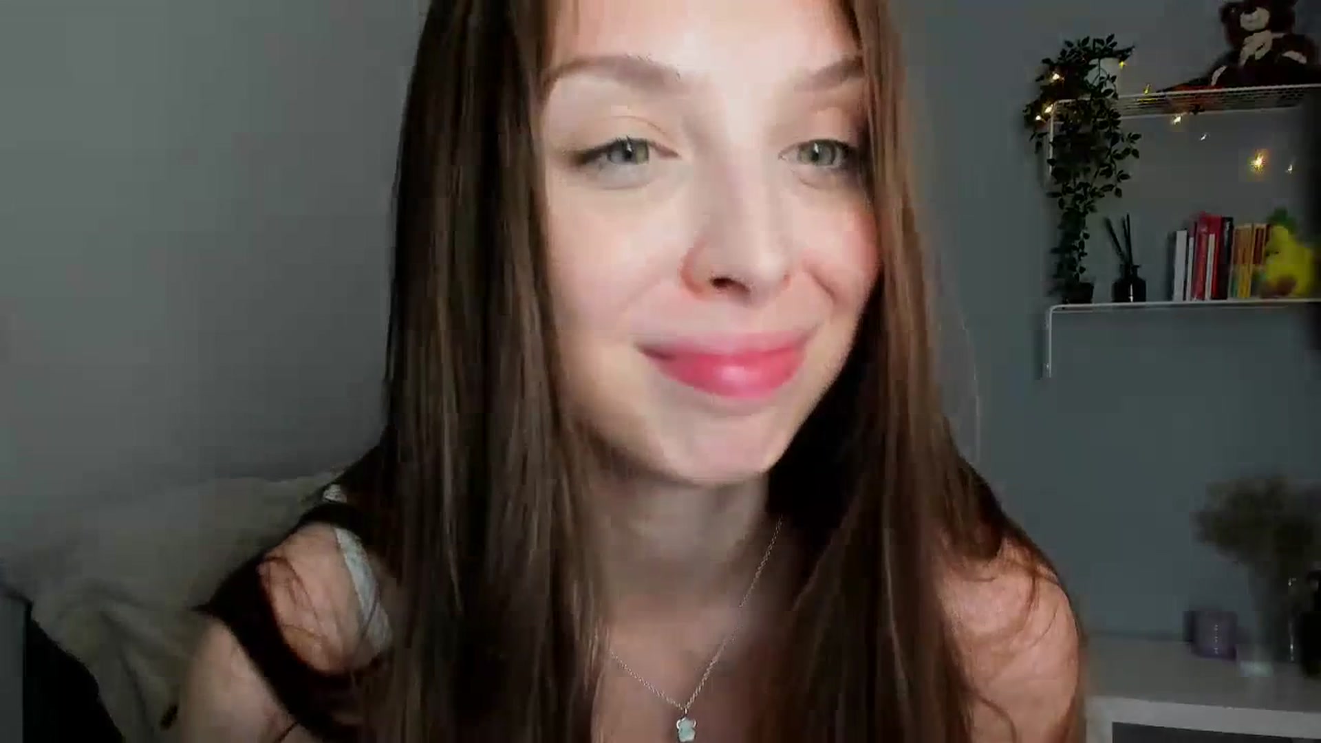 Gallery image thumbnail from Kristallmii's myfreecams stream on, 07/14/2023, 22:01 image 6 of 20