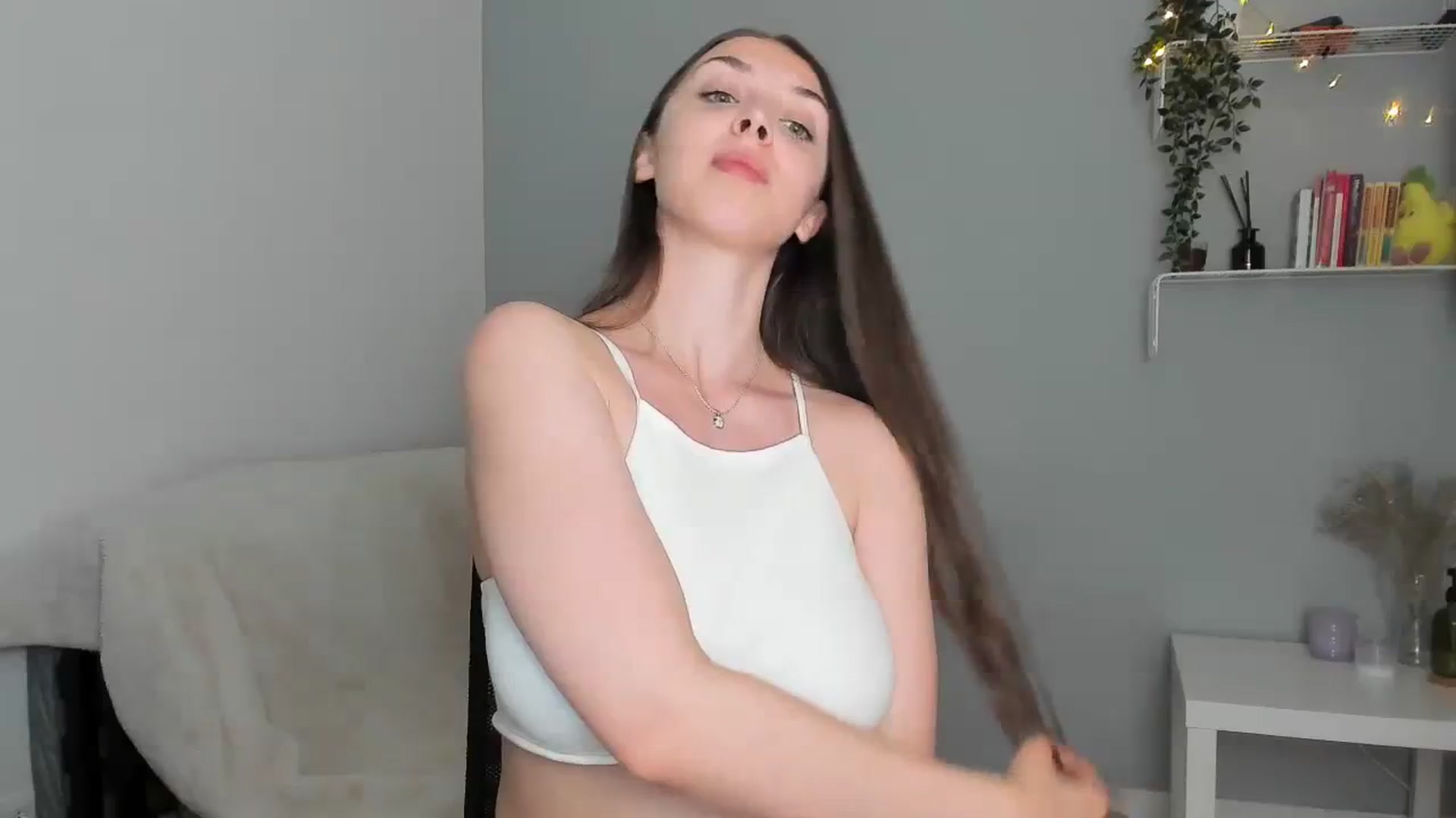 Gallery image thumbnail from Kristallmii's myfreecams stream on, 07/26/2023, 21:25 image 3 of 20