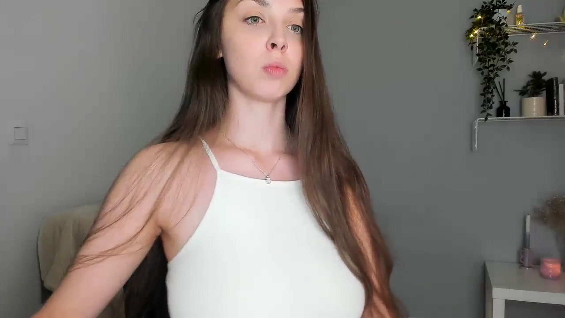 Gallery image thumbnail from Kristallmii's myfreecams stream on, 09/12/2023, 18:57 image 6 of 20