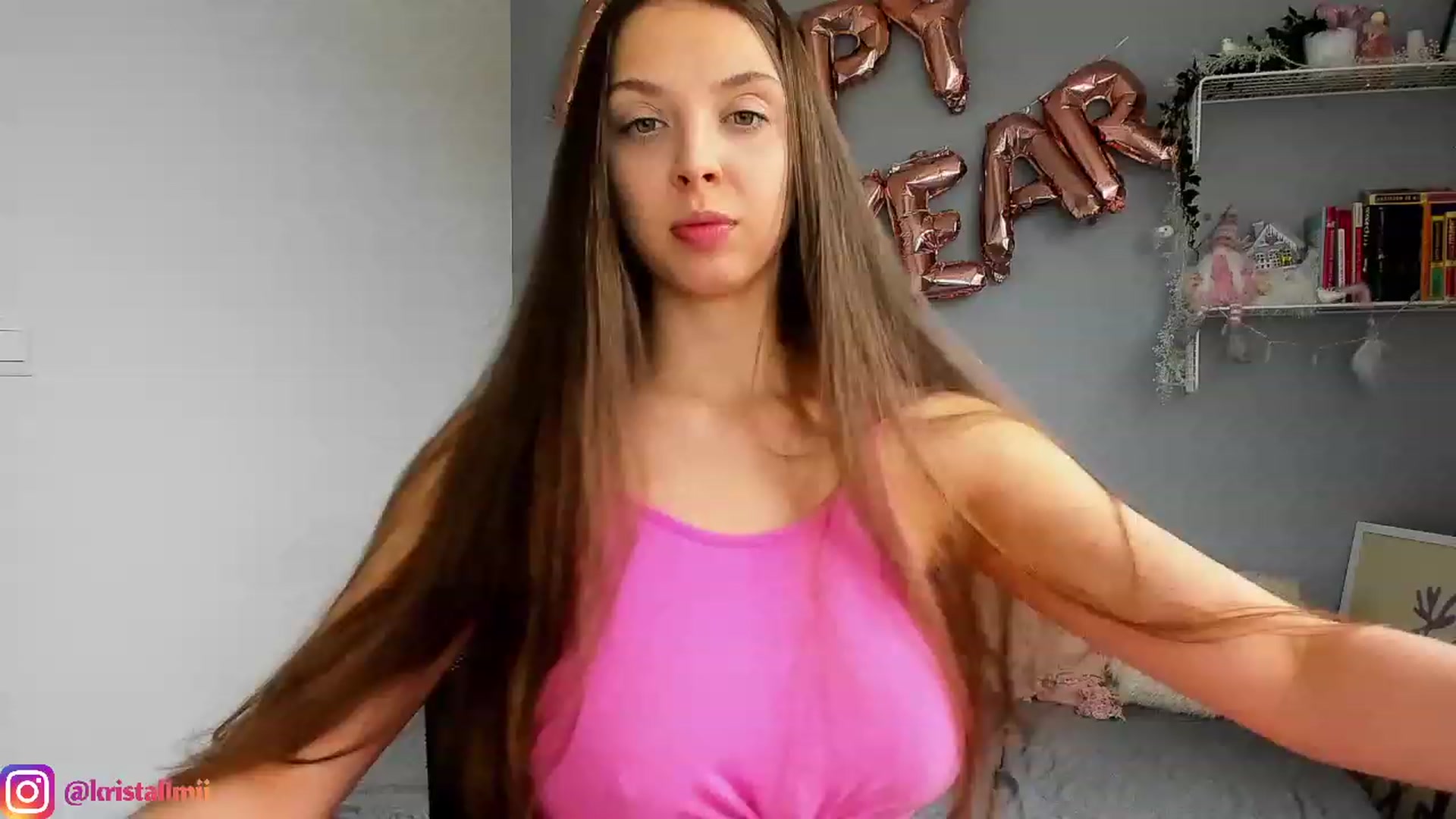 Gallery image thumbnail from Kristallmii's myfreecams stream on, 01/28/2024, 13:37 image 13 of 20
