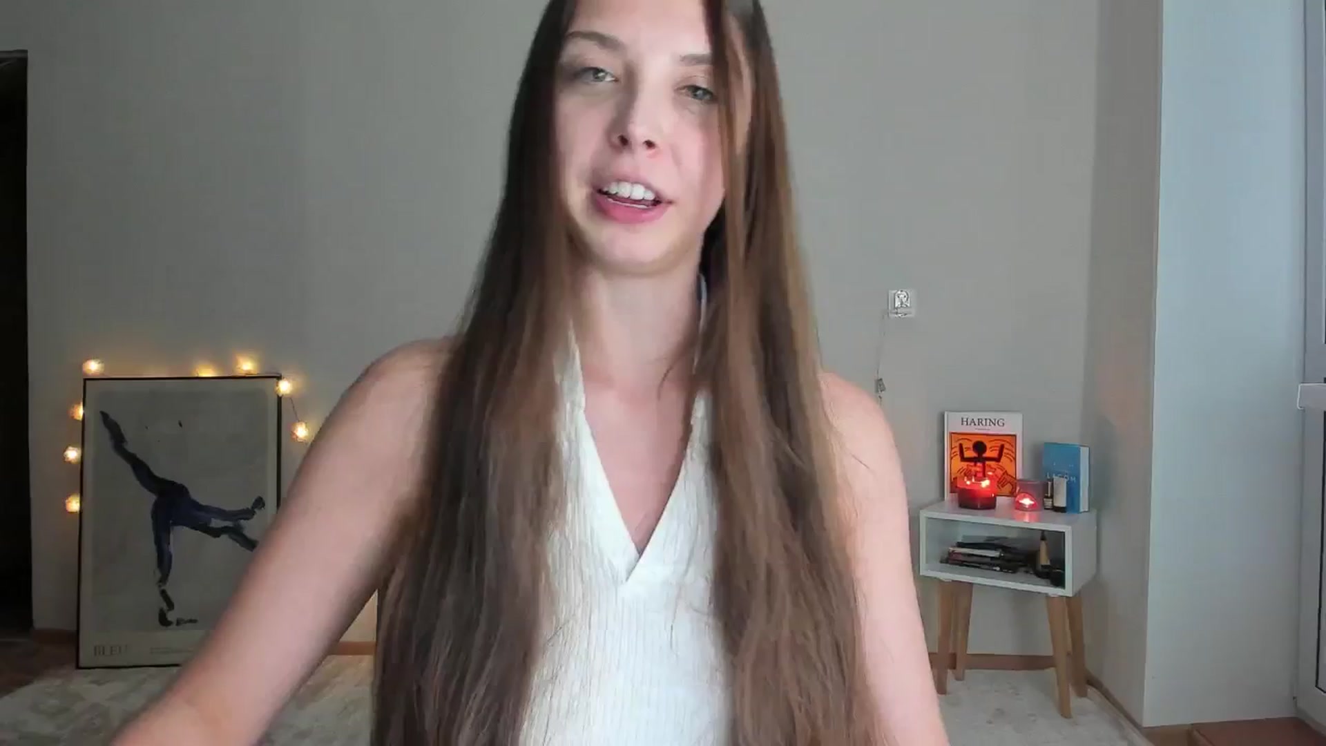 Gallery image thumbnail from Kristallmii's myfreecams stream on, 10/18/2024, 15:19 image 7 of 20