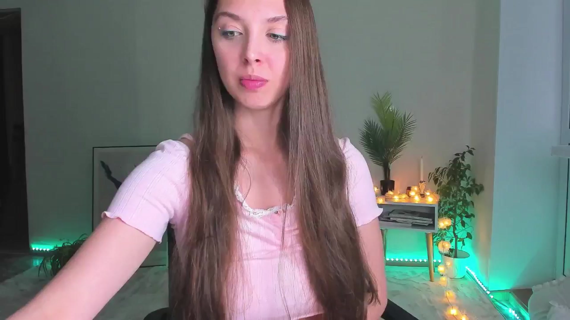 Gallery image thumbnail from Kristallmii's myfreecams stream on, 11/07/2024, 19:49 image 12 of 20