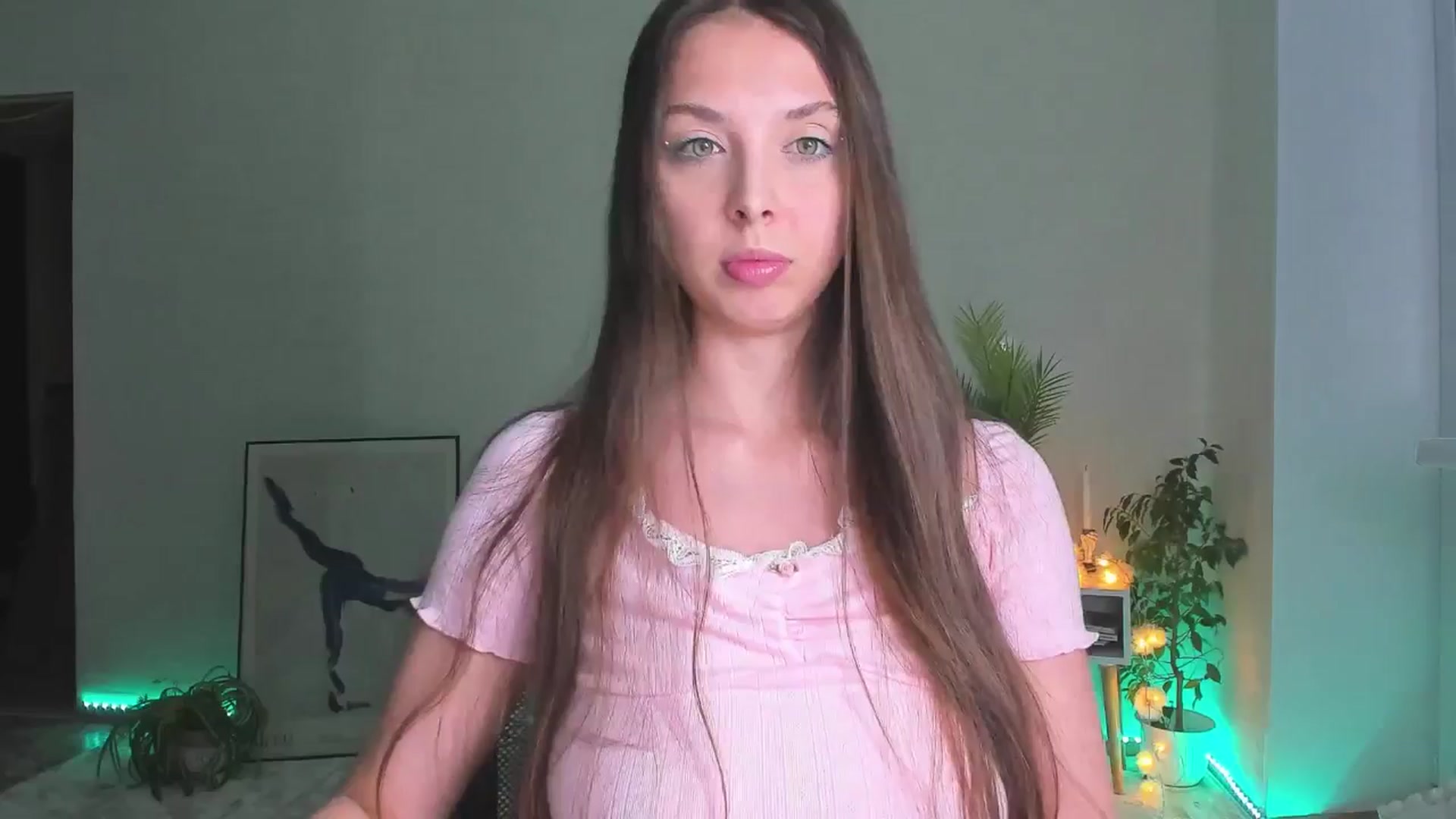 Gallery image thumbnail from Kristallmii's myfreecams stream on, 11/07/2024, 19:49 image 19 of 20