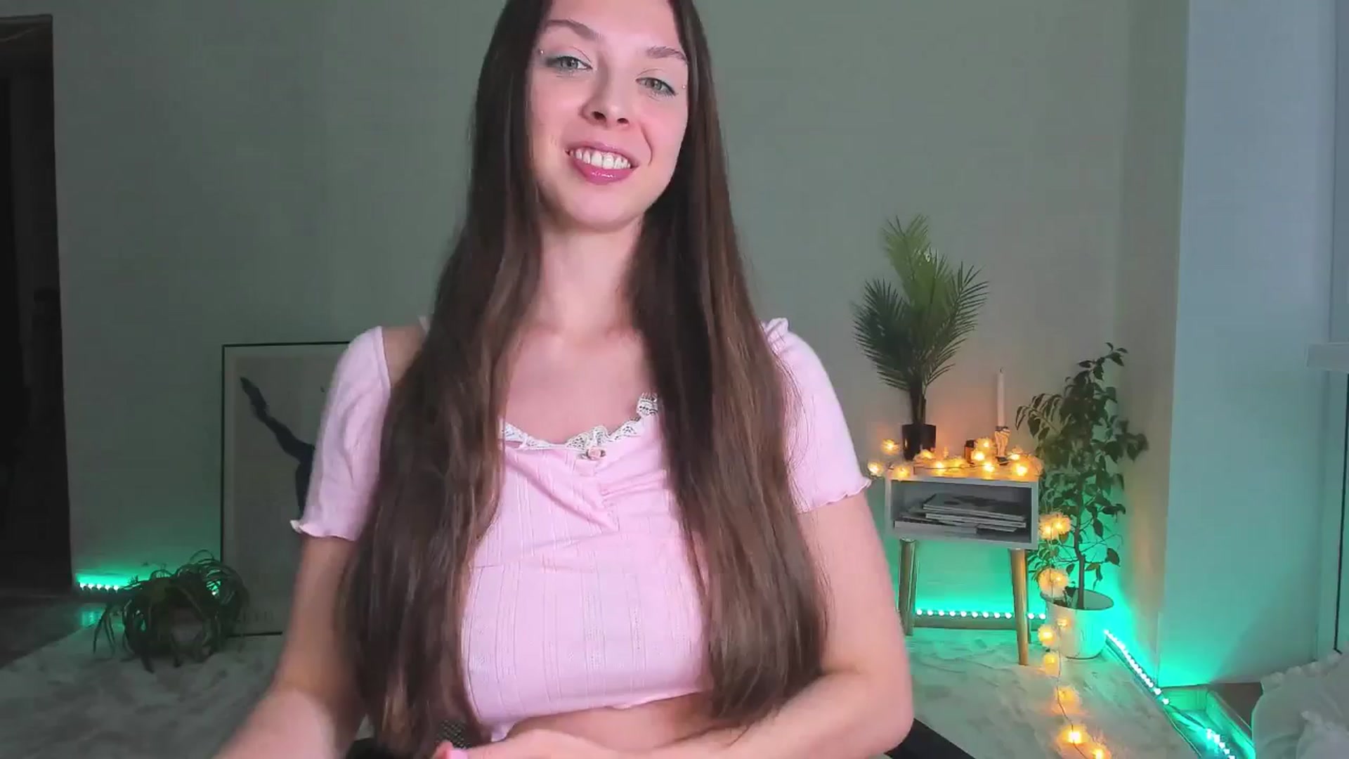 Gallery image thumbnail from Kristallmii's myfreecams stream on, 11/07/2024, 19:49 image 3 of 20
