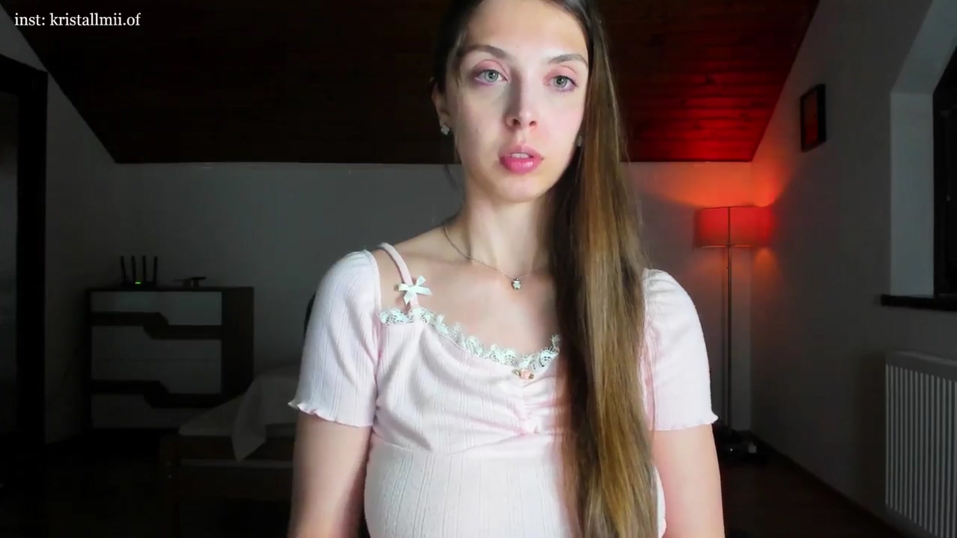 Gallery image thumbnail from Kristallmii's myfreecams stream on, 04/14/2025, 21:43 image 6 of 20