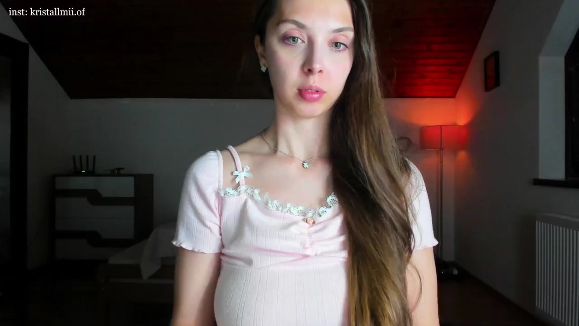 Gallery image thumbnail from Kristallmii's myfreecams stream on, 04/14/2025, 21:43 image 7 of 20