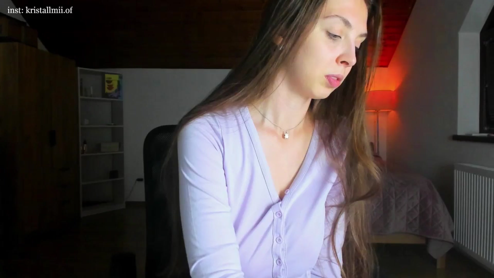 Gallery image thumbnail from Kristallmii's myfreecams stream on, 05/16/2025, 20:21 image 12 of 20