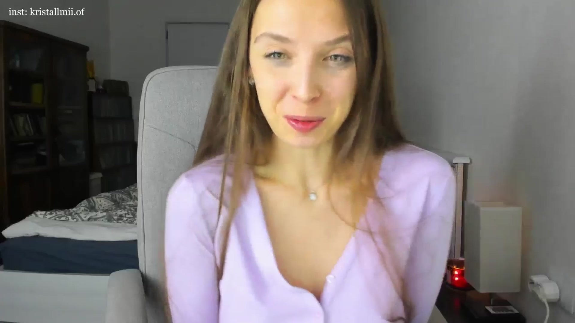 Gallery image thumbnail from Kristallmii's myfreecams stream on, 12/10/2025, 18:55 image 13 of 20