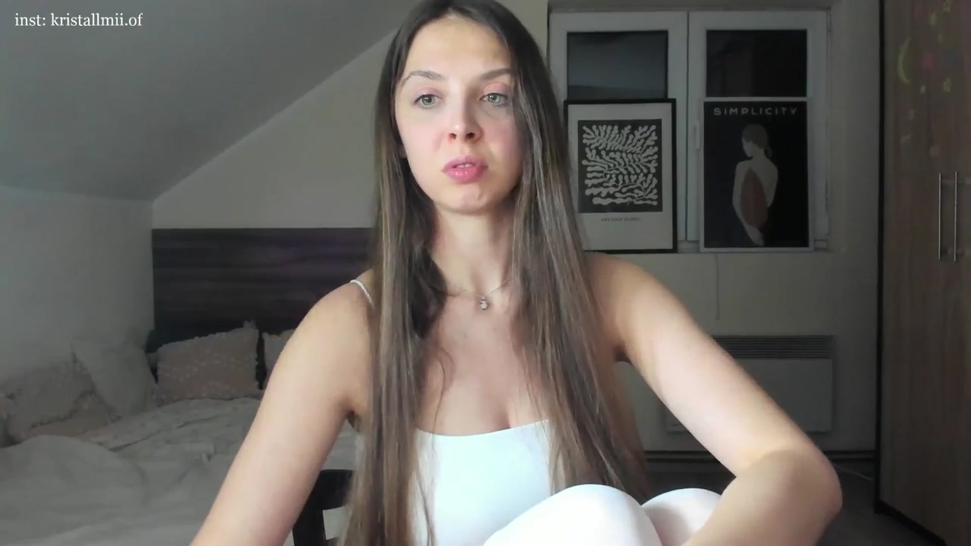 Gallery image thumbnail from Kristallmii's myfreecams stream on, 12/21/2025, 17:57 image 5 of 20