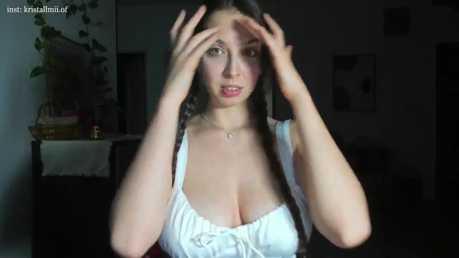Gallery image thumbnail from Kristallmii's myfreecams stream on, 12/24/2025, 15:30 image 18 of 20