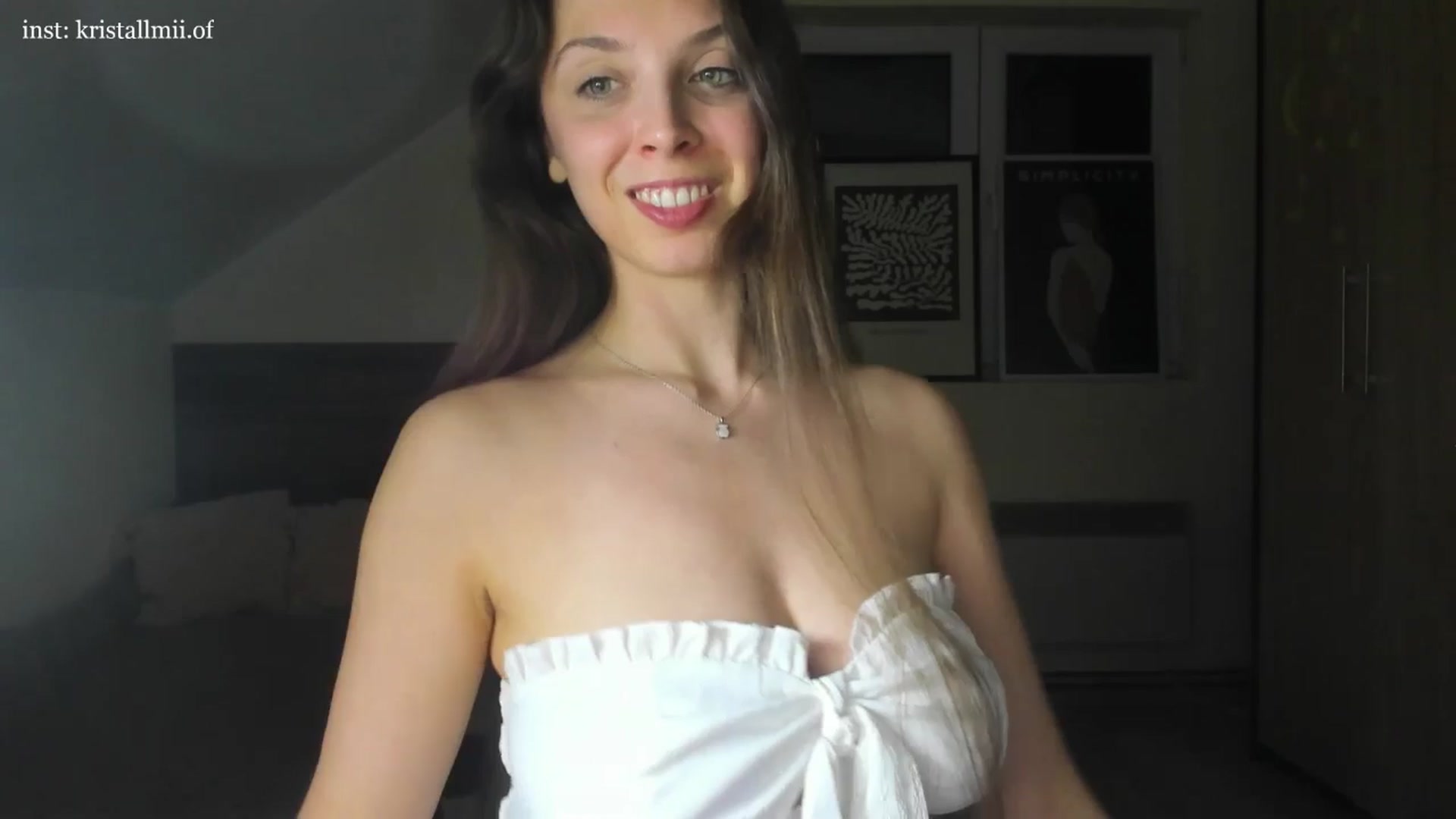 Gallery image thumbnail from Kristallmii's myfreecams stream on, 01/04/2026, 01:07 image 20 of 20