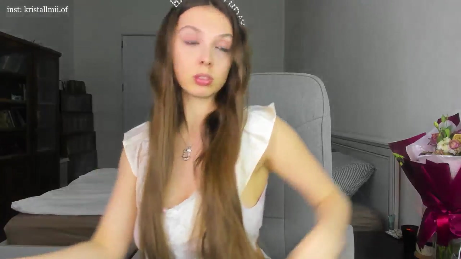 Gallery image thumbnail from Kristallmii's myfreecams stream on, 03/01/2026, 22:34 image 8 of 20