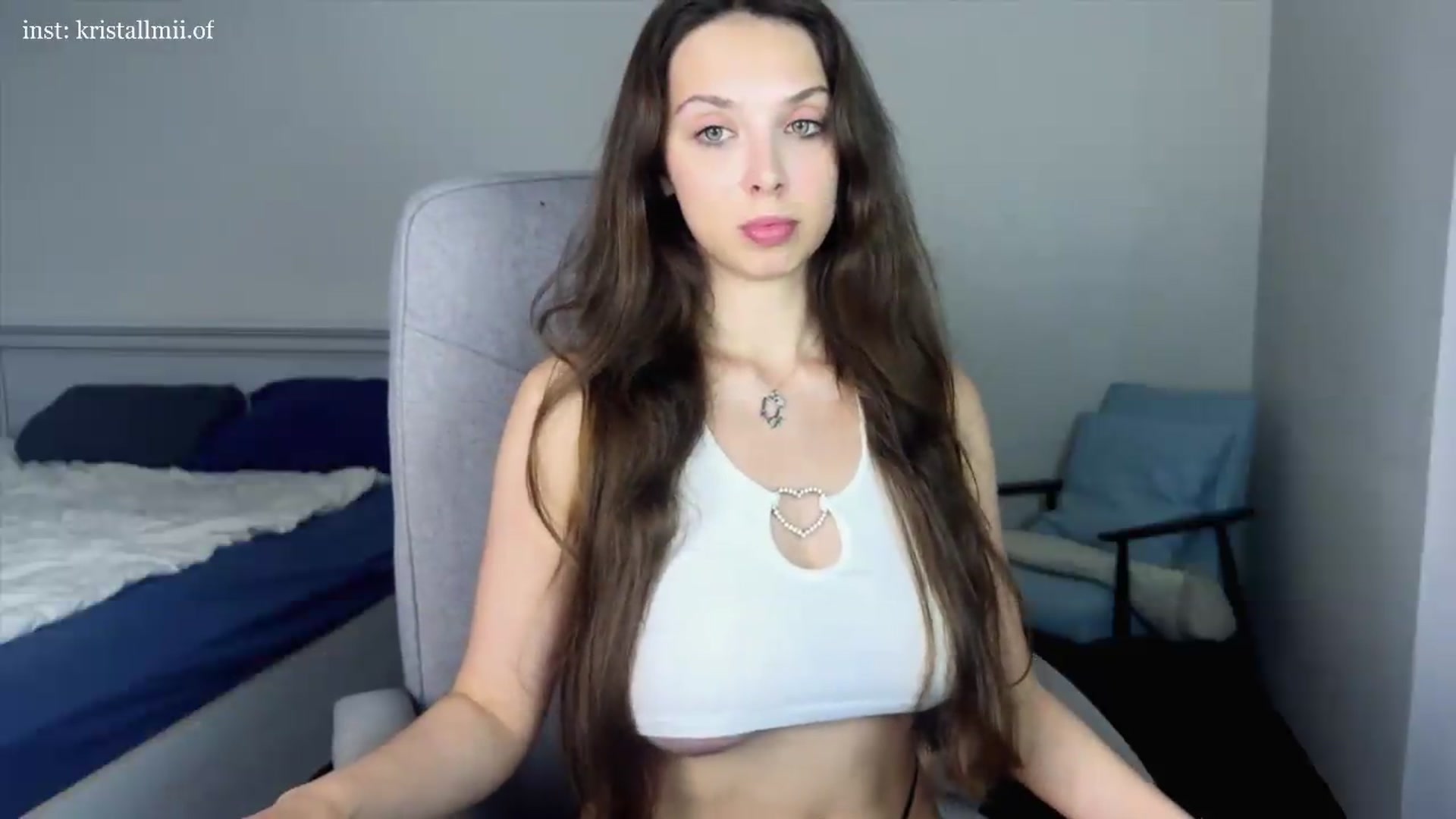 Gallery image thumbnail from Kristallmii's myfreecams stream on, 06/18/2026, 18:19 image 15 of 20