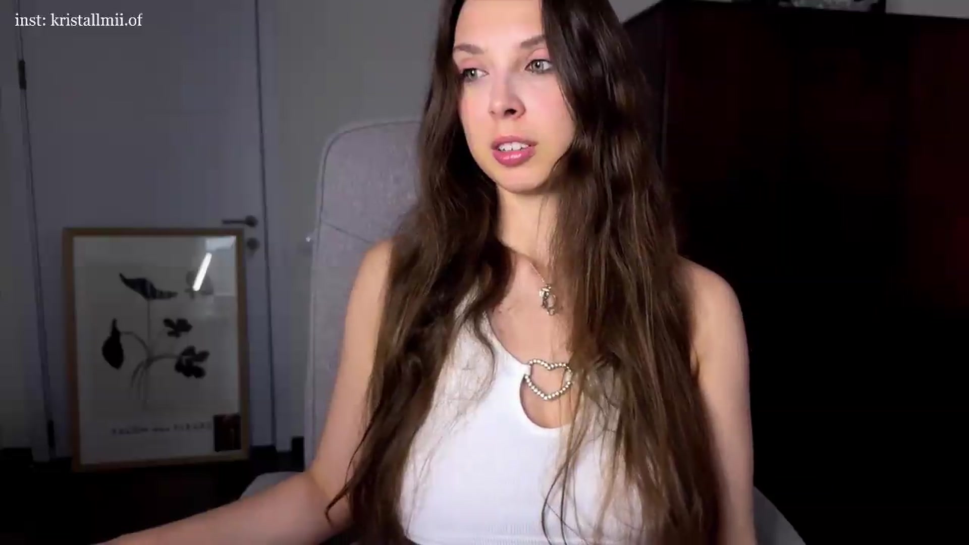 Gallery image thumbnail from Kristallmii's myfreecams stream on, 07/15/2026, 16:53 image 17 of 20