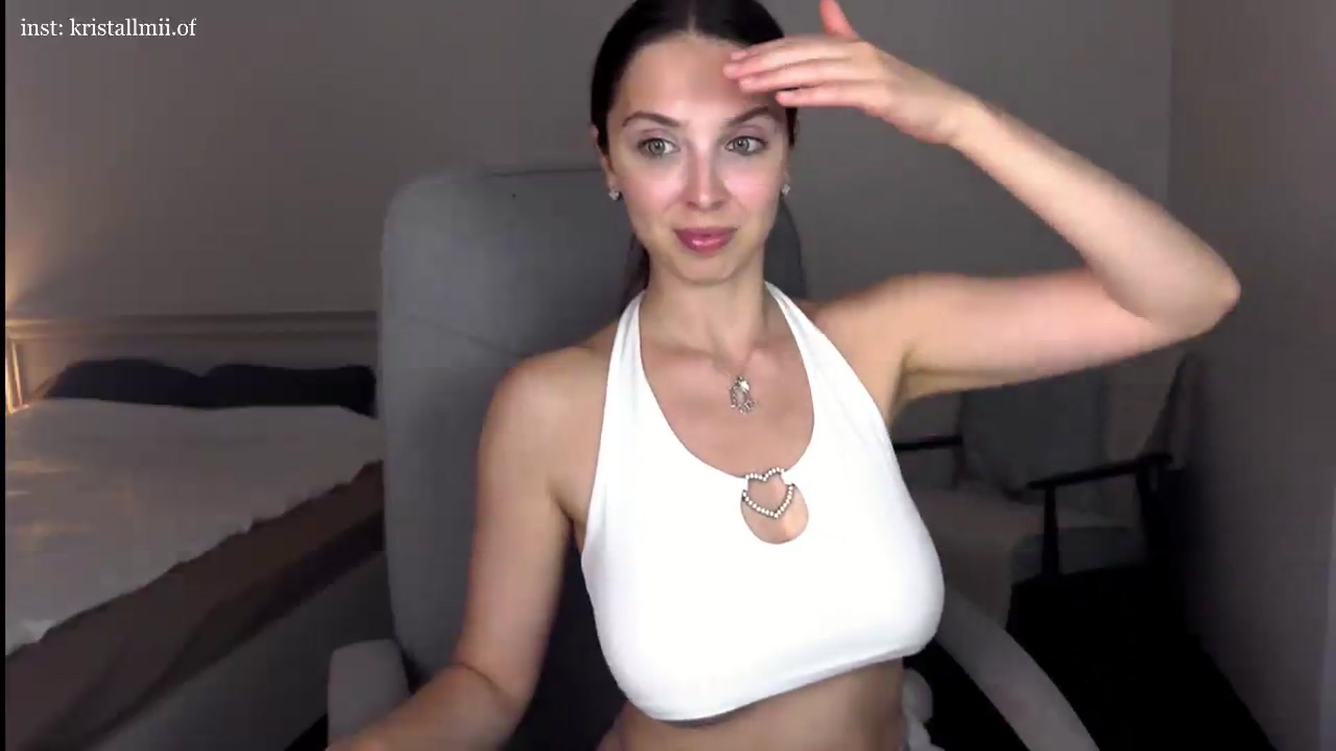 Gallery image thumbnail from Kristallmii's myfreecams stream on, 08/23/2026, 20:10 image 15 of 20