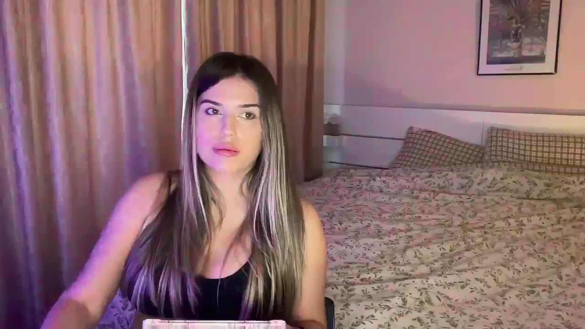 Gallery image thumbnail from KristenBoom's myfreecams stream on, 01/11/2026, 14:09 image 10 of 20