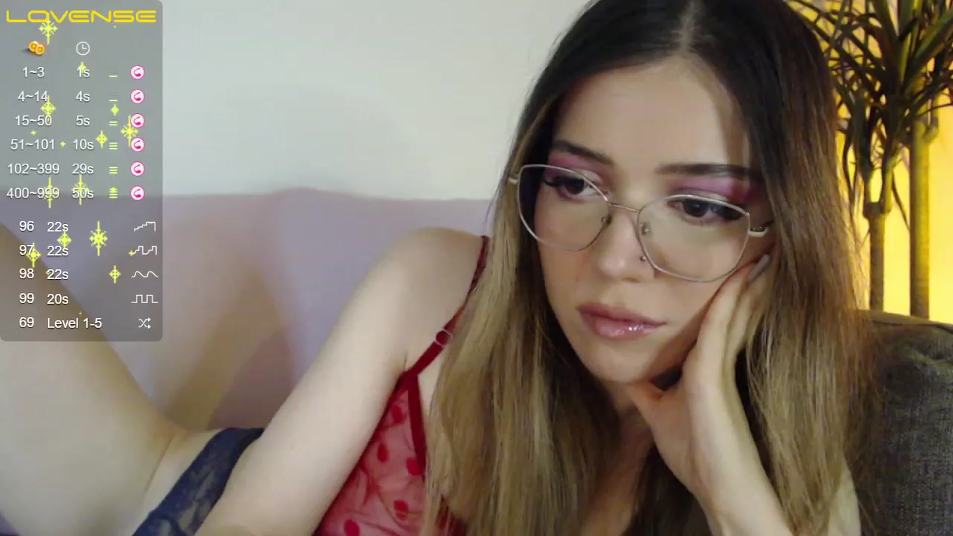 Gallery image thumbnail from KristenMay's myfreecams stream on, 11/17/2022, 02:22 image 4 of 20
