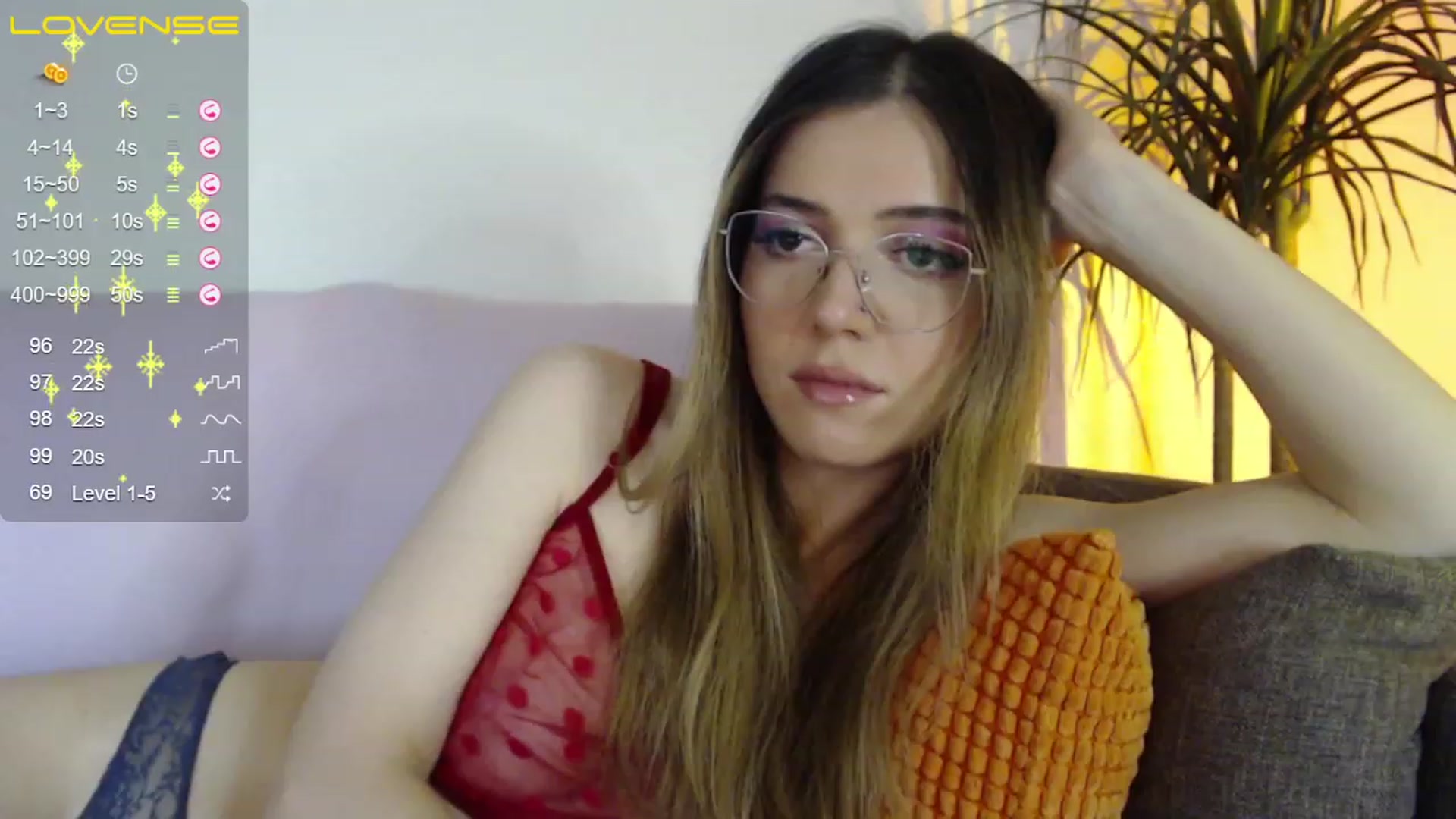 Gallery image thumbnail from KristenMay's myfreecams stream on, 11/17/2022, 02:22 image 19 of 20