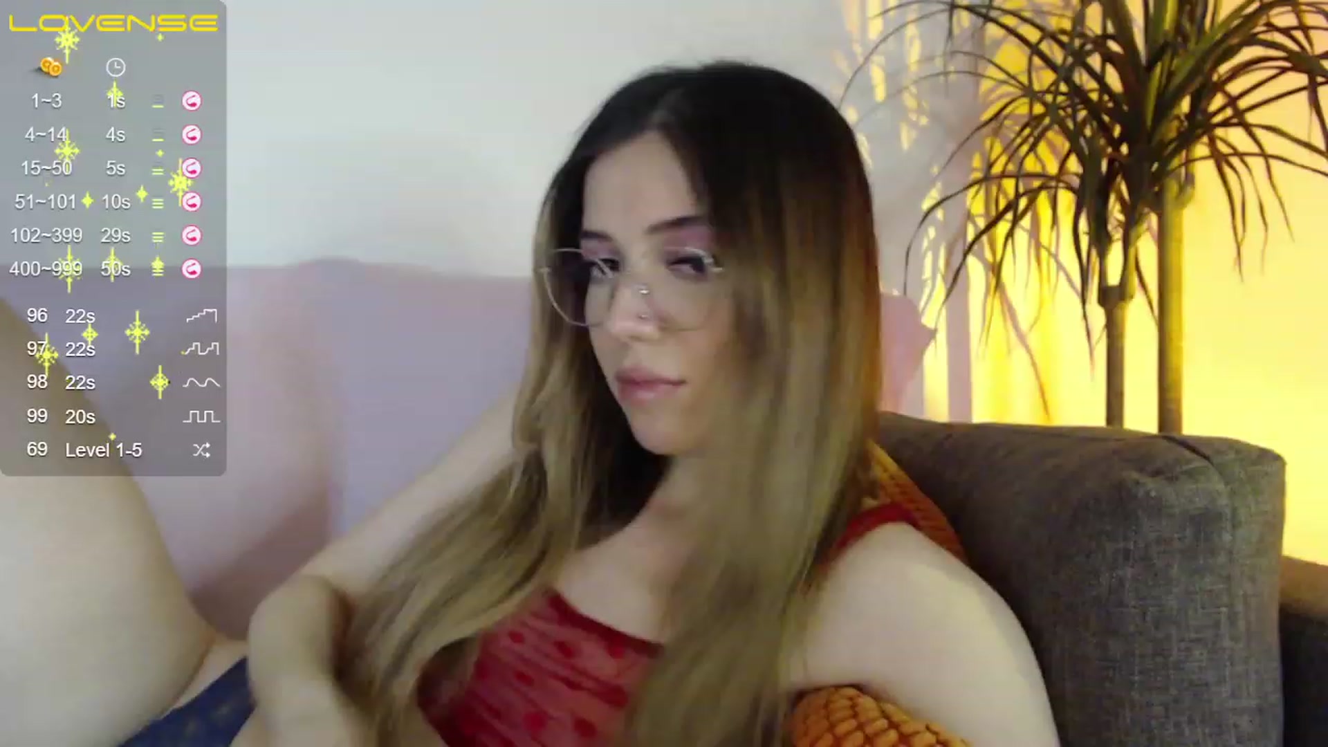Gallery image thumbnail from KristenMay's myfreecams stream on, 11/17/2022, 02:22 image 15 of 20