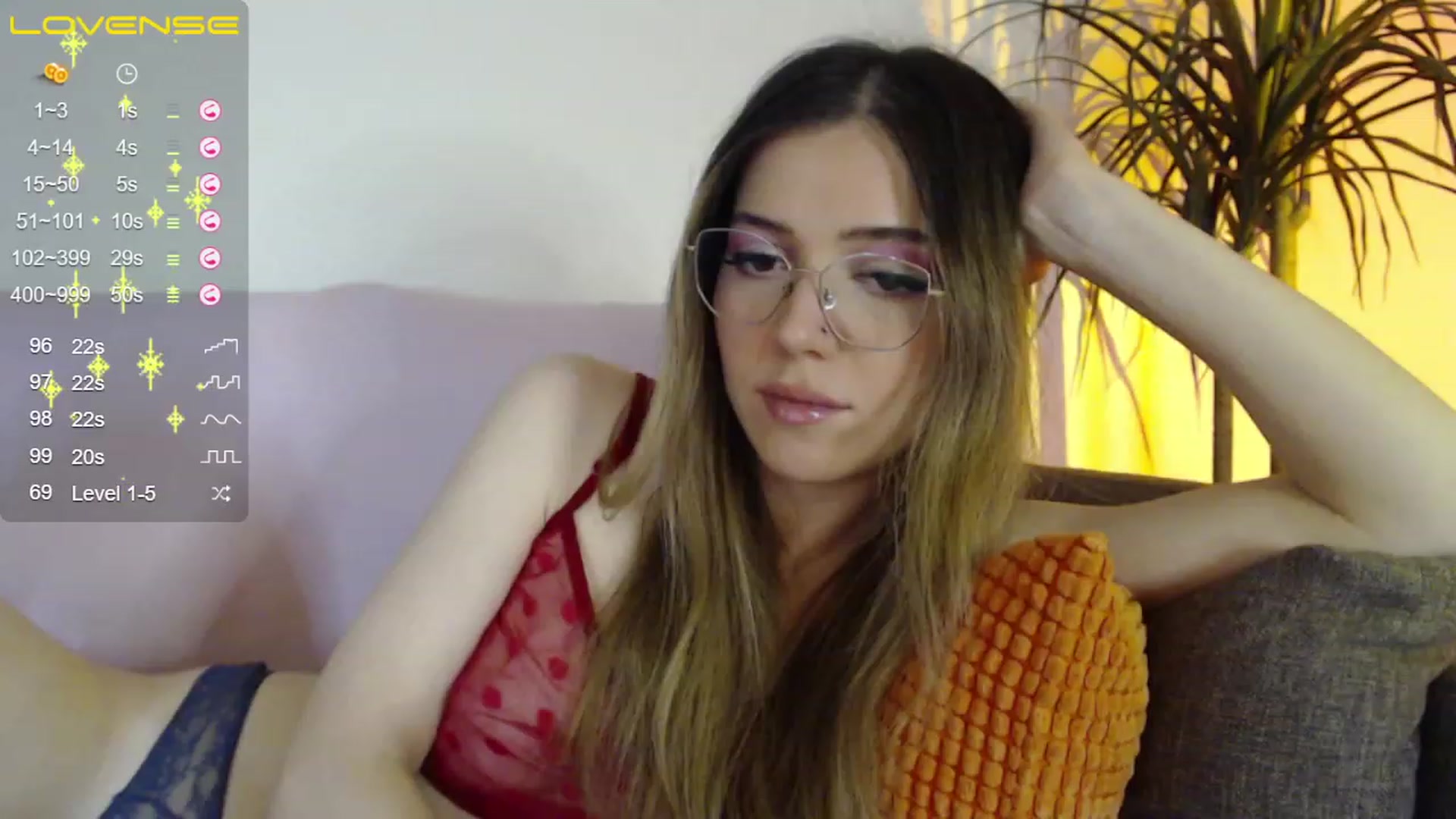 Gallery image thumbnail from KristenMay's myfreecams stream on, 11/17/2022, 02:22 image 17 of 20