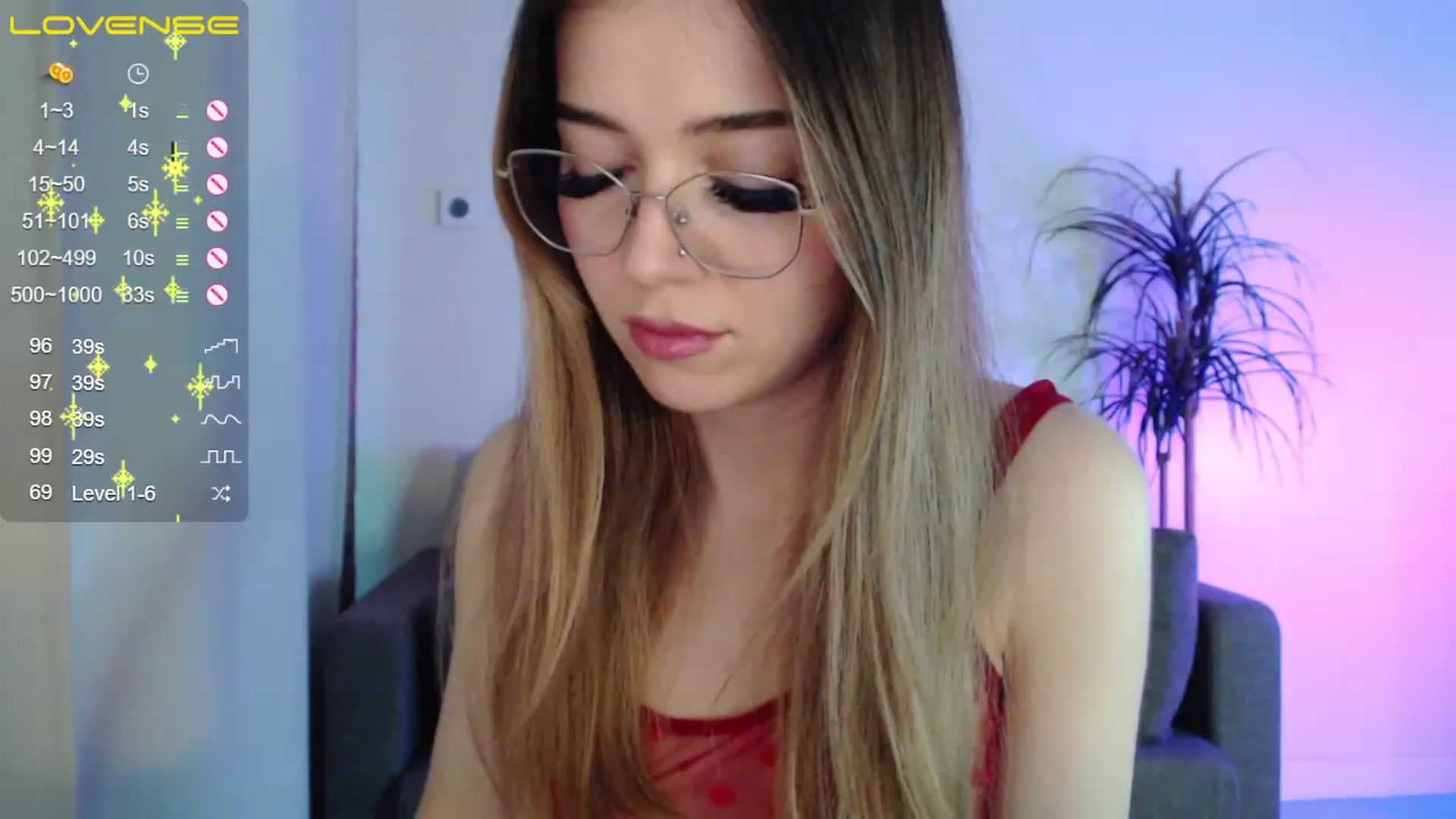 Gallery image thumbnail from KristenMay's myfreecams stream on, 11/25/2022, 08:19 image 7 of 20