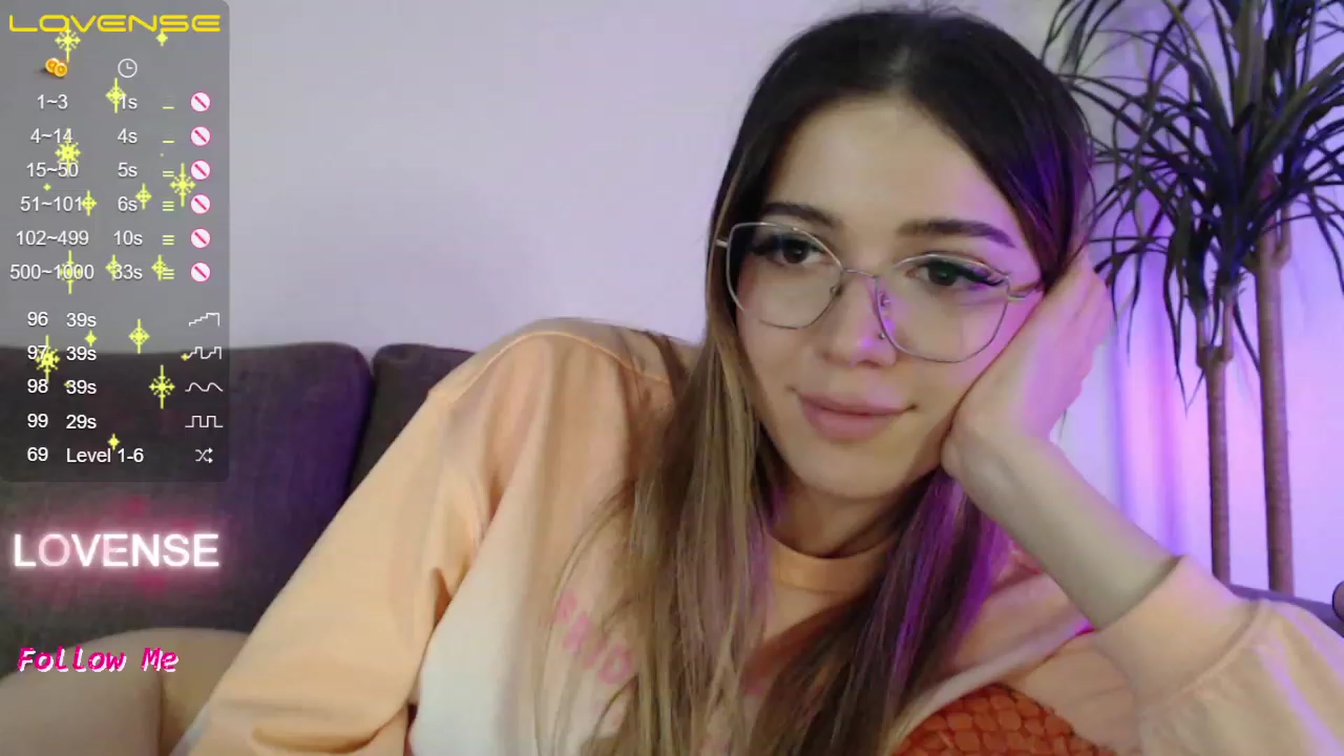 Gallery image thumbnail from KristenMay's myfreecams stream on, 11/26/2022, 12:38 image 14 of 20