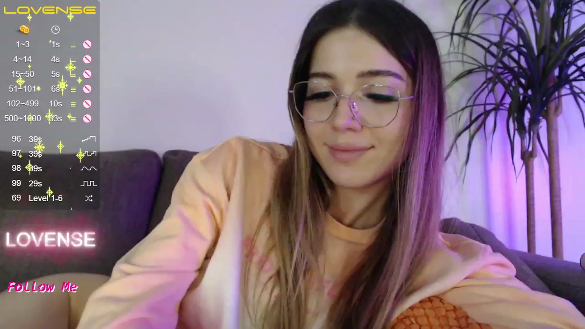 Gallery image thumbnail from KristenMay's myfreecams stream on, 11/26/2022, 12:38 image 16 of 20