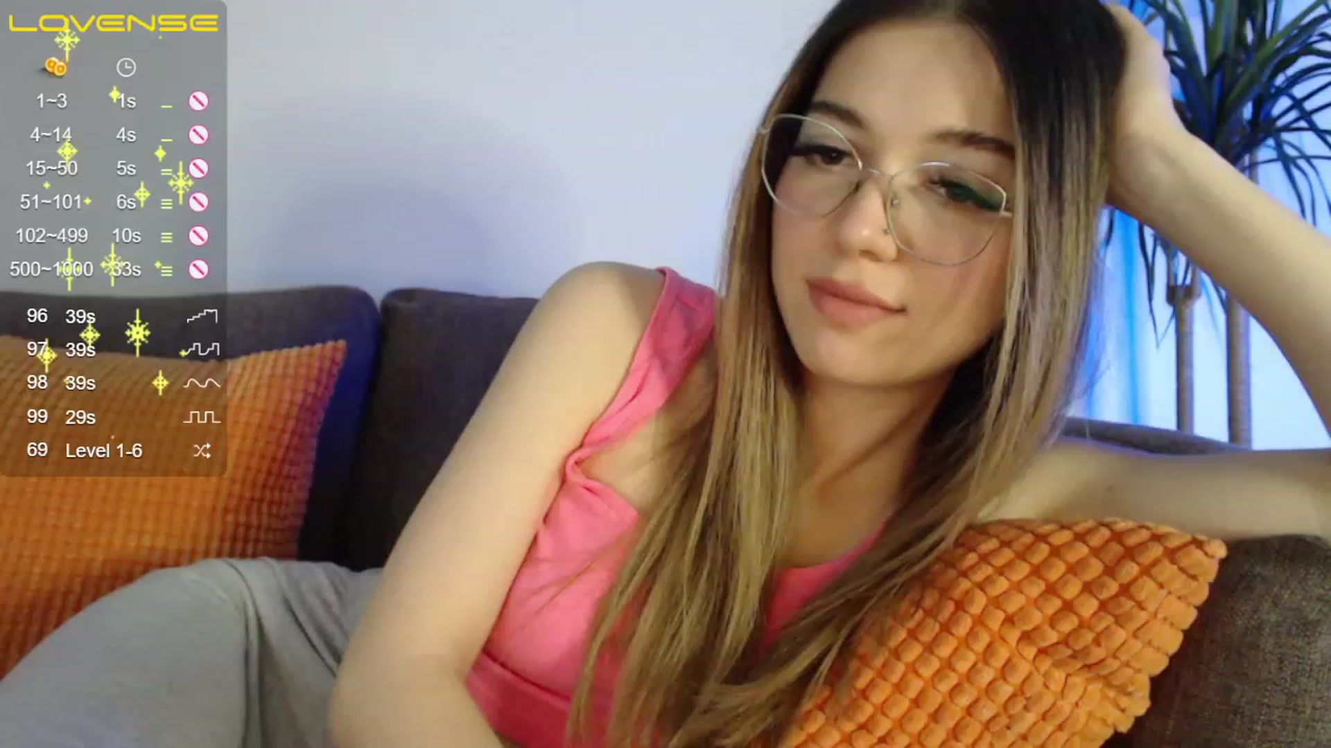 Gallery image thumbnail from KristenMay's myfreecams stream on, 11/27/2022, 08:15 image 16 of 20
