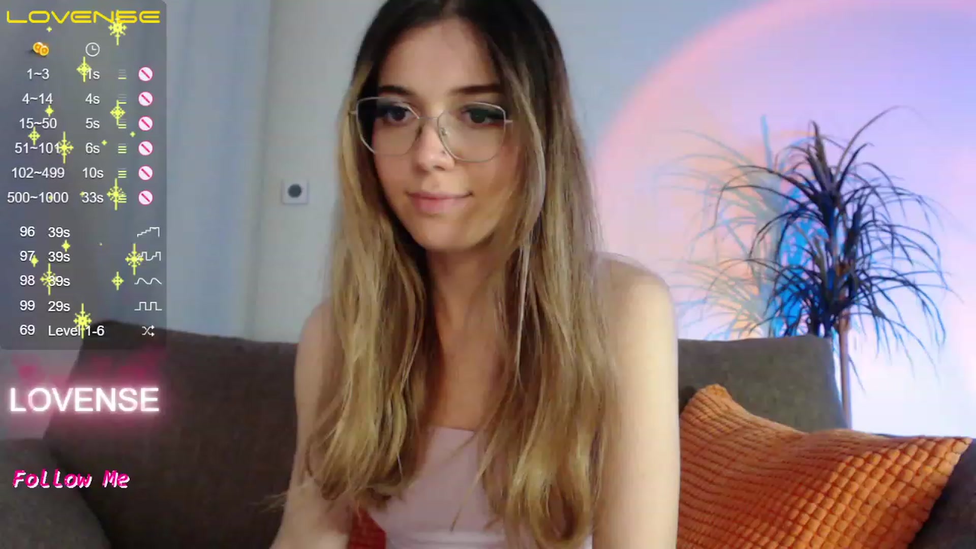 Gallery image thumbnail from KristenMay's myfreecams stream on, 11/29/2022, 12:09 image 14 of 20