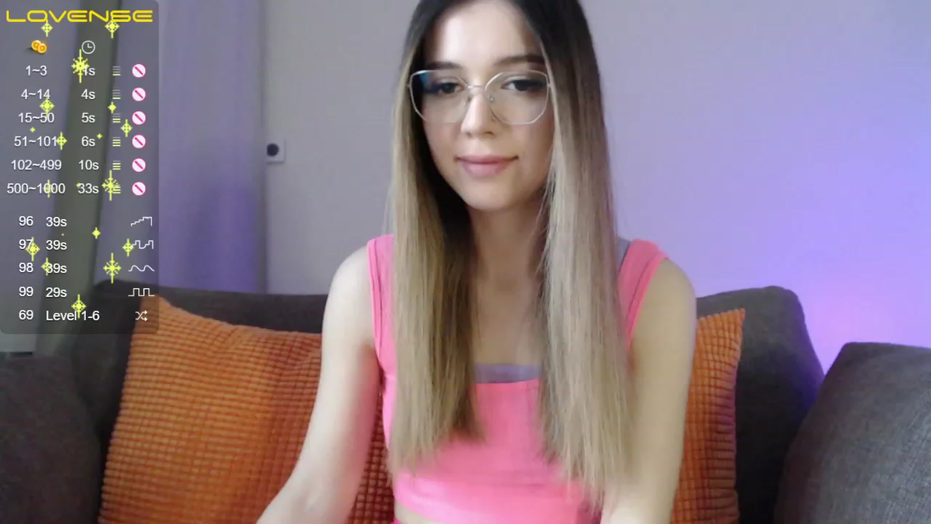 Gallery image thumbnail from KristenMay's myfreecams stream on, 12/04/2022, 13:20 image 3 of 20