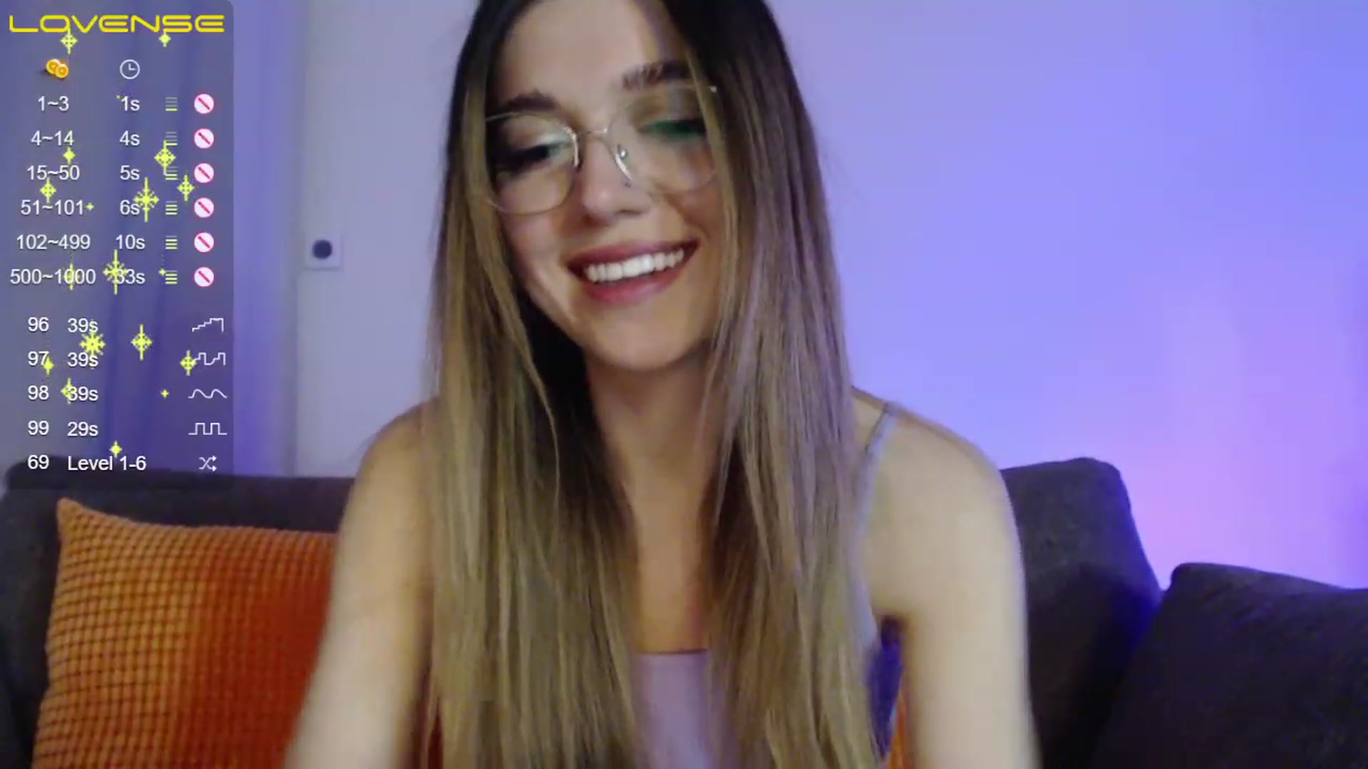 Gallery image thumbnail from KristenMay's myfreecams stream on, 12/06/2022, 19:29 image 18 of 20