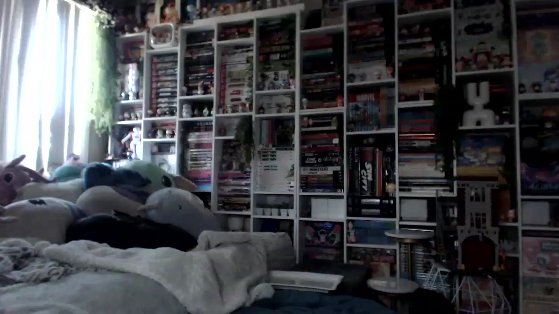 Gallery image thumbnail from Kristenn_'s myfreecams stream on, 04/08/2023, 14:27 image 17 of 20