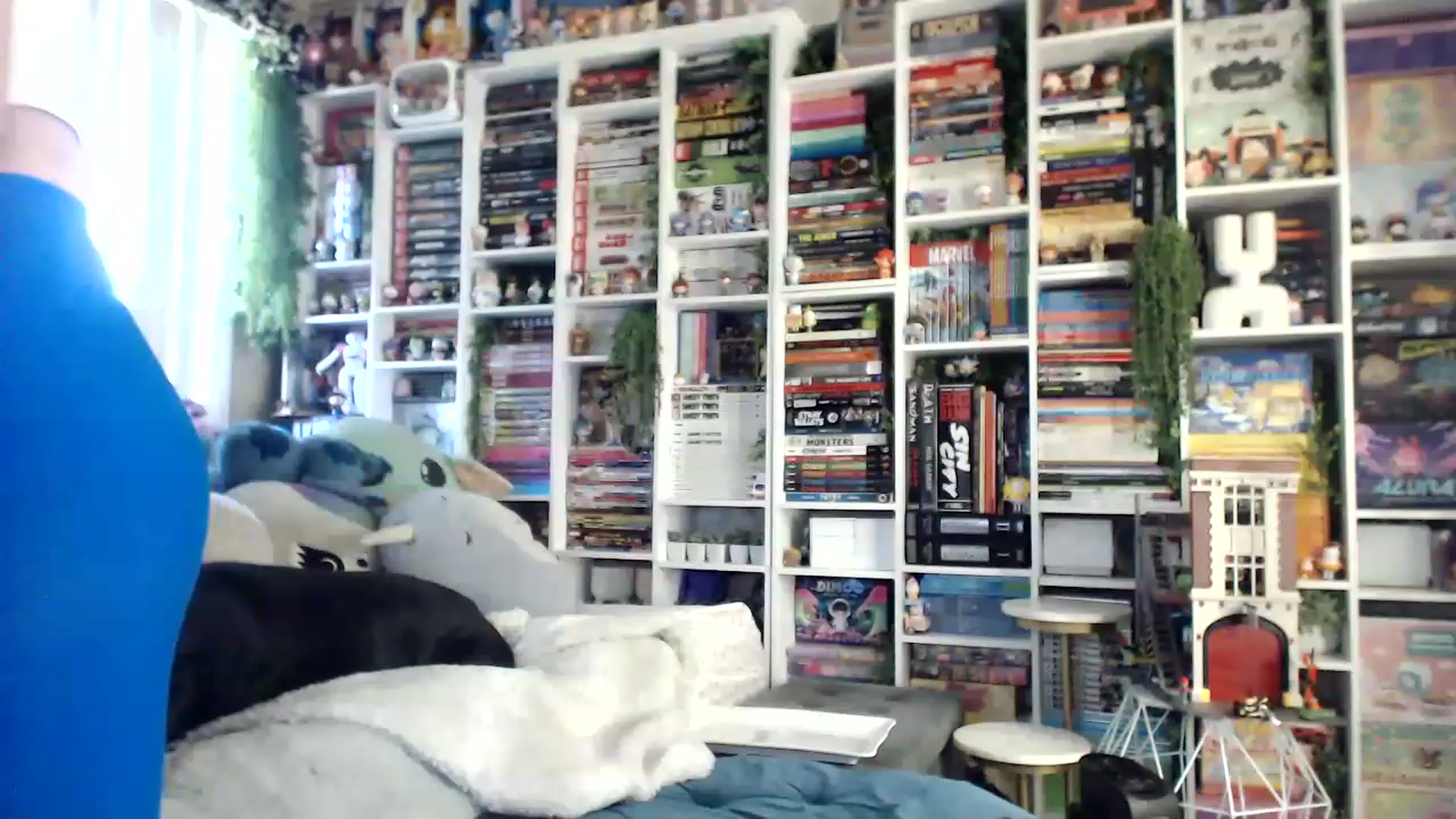Gallery image thumbnail from Kristenn_'s myfreecams stream on, 04/08/2023, 14:27 image 2 of 20