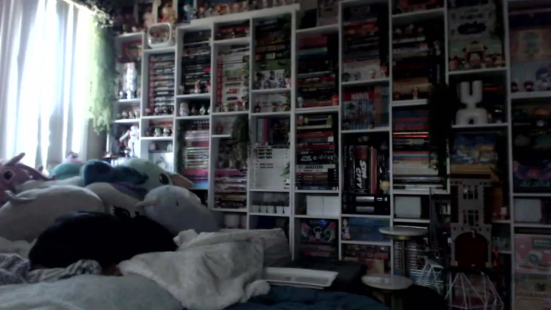 Gallery image thumbnail from Kristenn_'s myfreecams stream on, 04/08/2023, 14:27 image 10 of 20