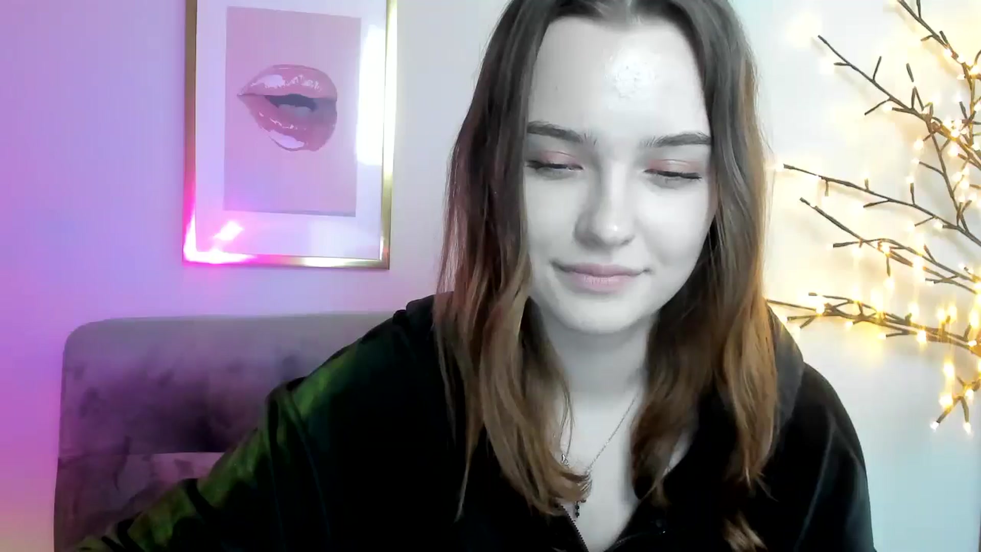 Gallery image thumbnail from KristiGant's myfreecams stream on, 04/11/2026, 16:27 image 16 of 20