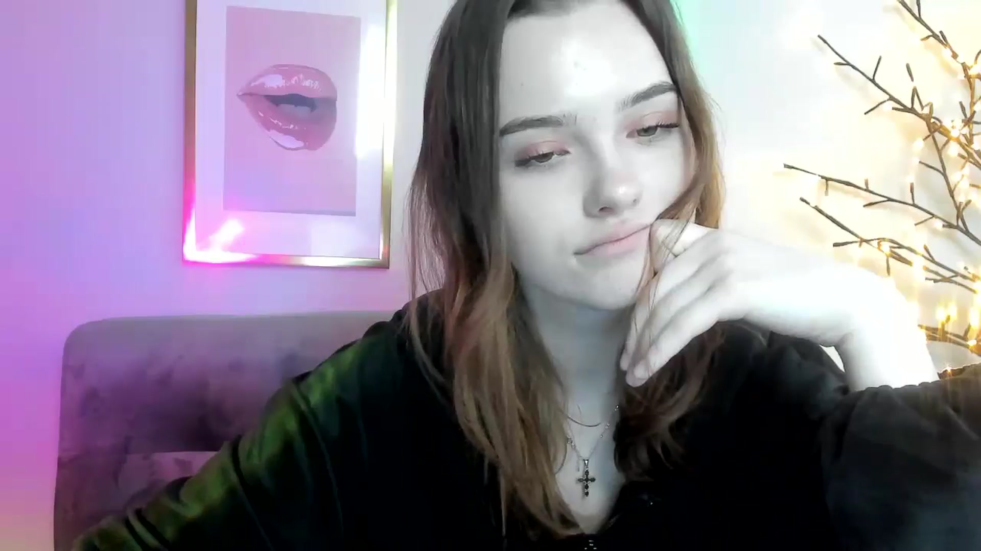 Gallery image thumbnail from KristiGant's myfreecams stream on, 04/11/2026, 16:27 image 9 of 20