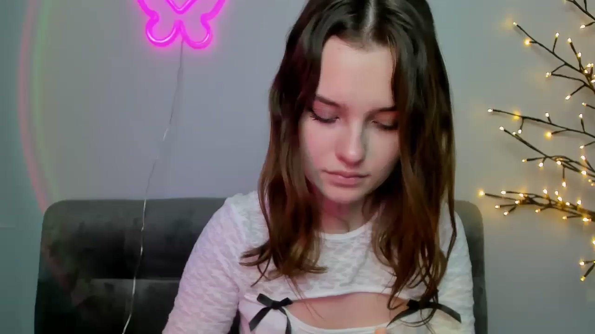 Gallery image thumbnail from KristiGant's myfreecams stream on, 04/15/2026, 15:51 image 15 of 20