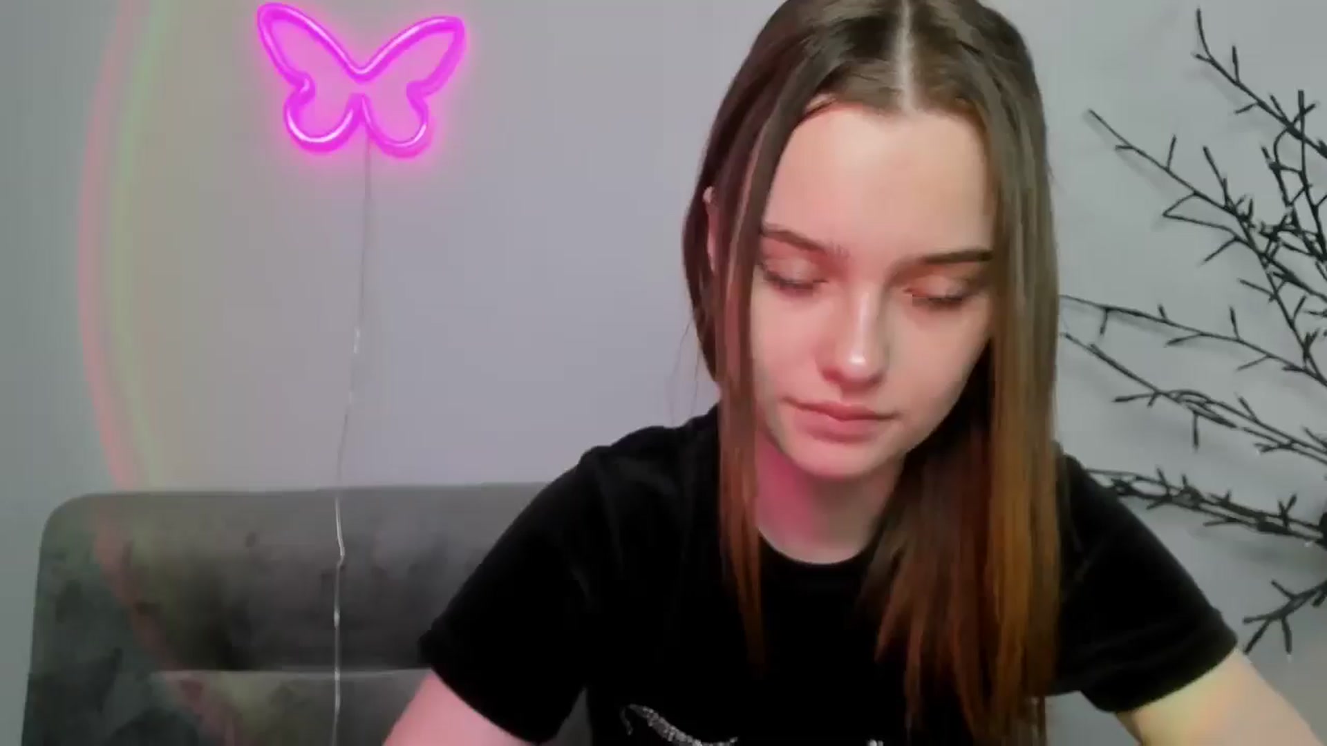 Gallery image thumbnail from KristiGant's myfreecams stream on, 04/16/2026, 12:13 image 17 of 20