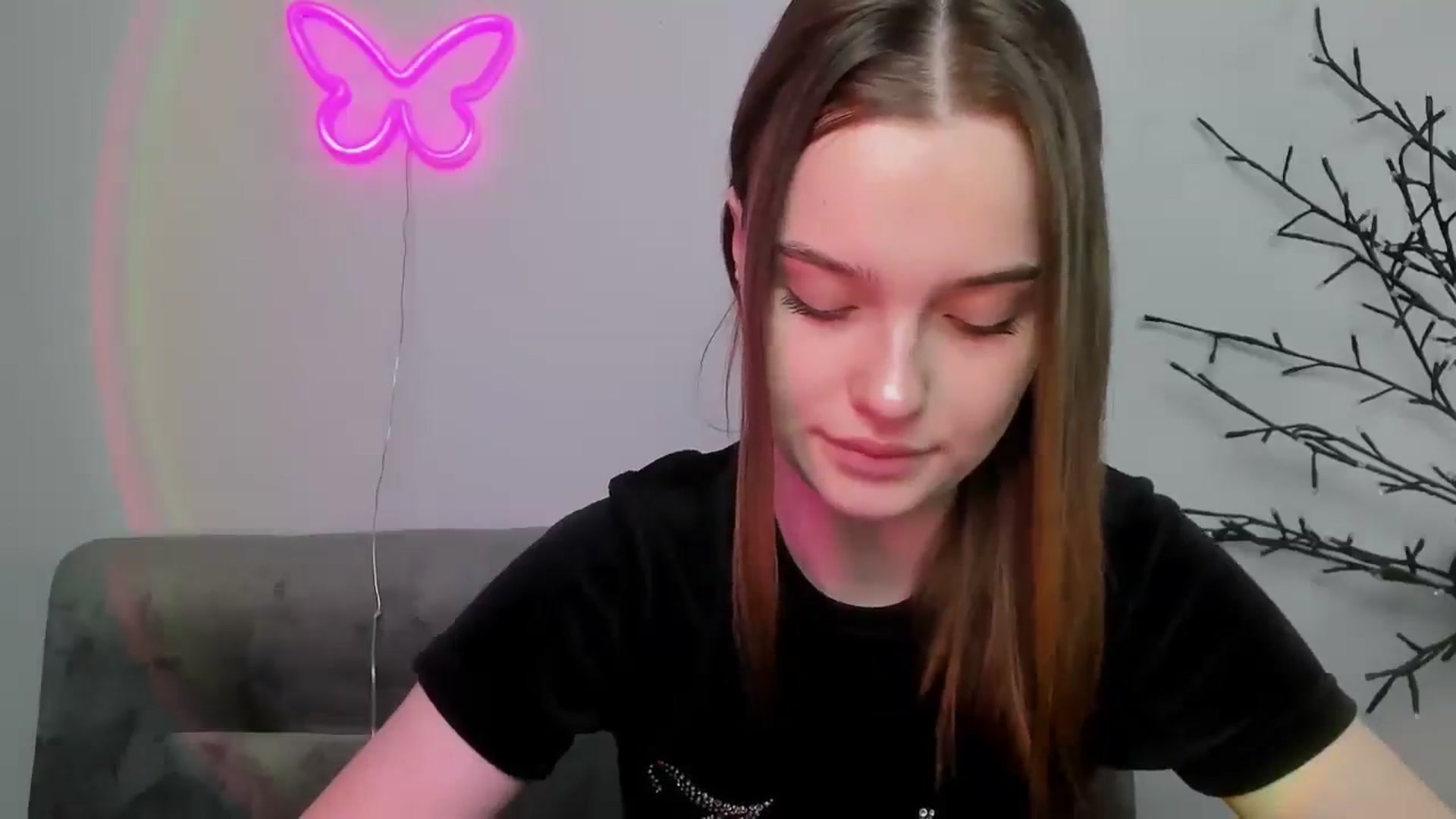 Gallery image thumbnail from KristiGant's myfreecams stream on, 04/16/2026, 12:13 image 2 of 20