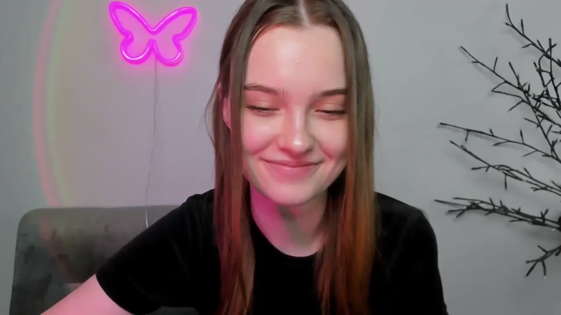 Gallery image thumbnail from KristiGant's myfreecams stream on, 04/16/2026, 12:34 image 11 of 20