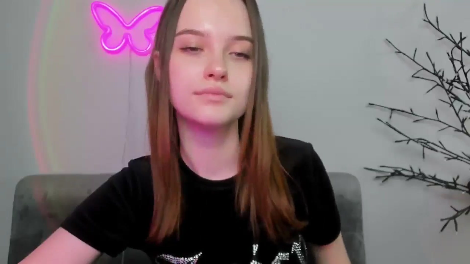 Gallery image thumbnail from KristiGant's myfreecams stream on, 04/16/2026, 12:34 image 18 of 20