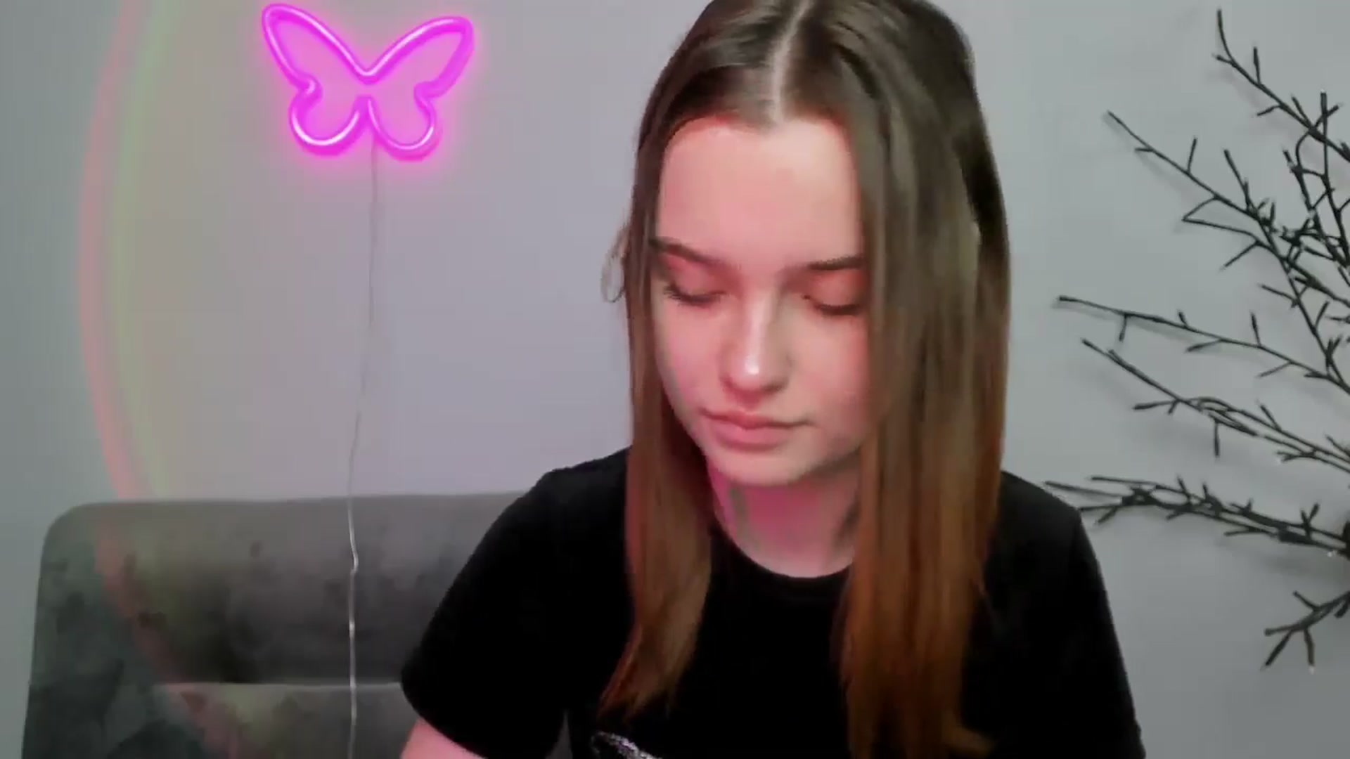 Gallery image thumbnail from KristiGant's myfreecams stream on, 04/16/2026, 12:34 image 5 of 20