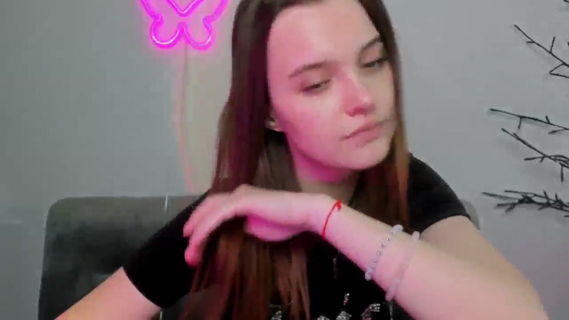 Gallery image thumbnail from KristiGant's myfreecams stream on, 04/16/2026, 16:05 image 9 of 20
